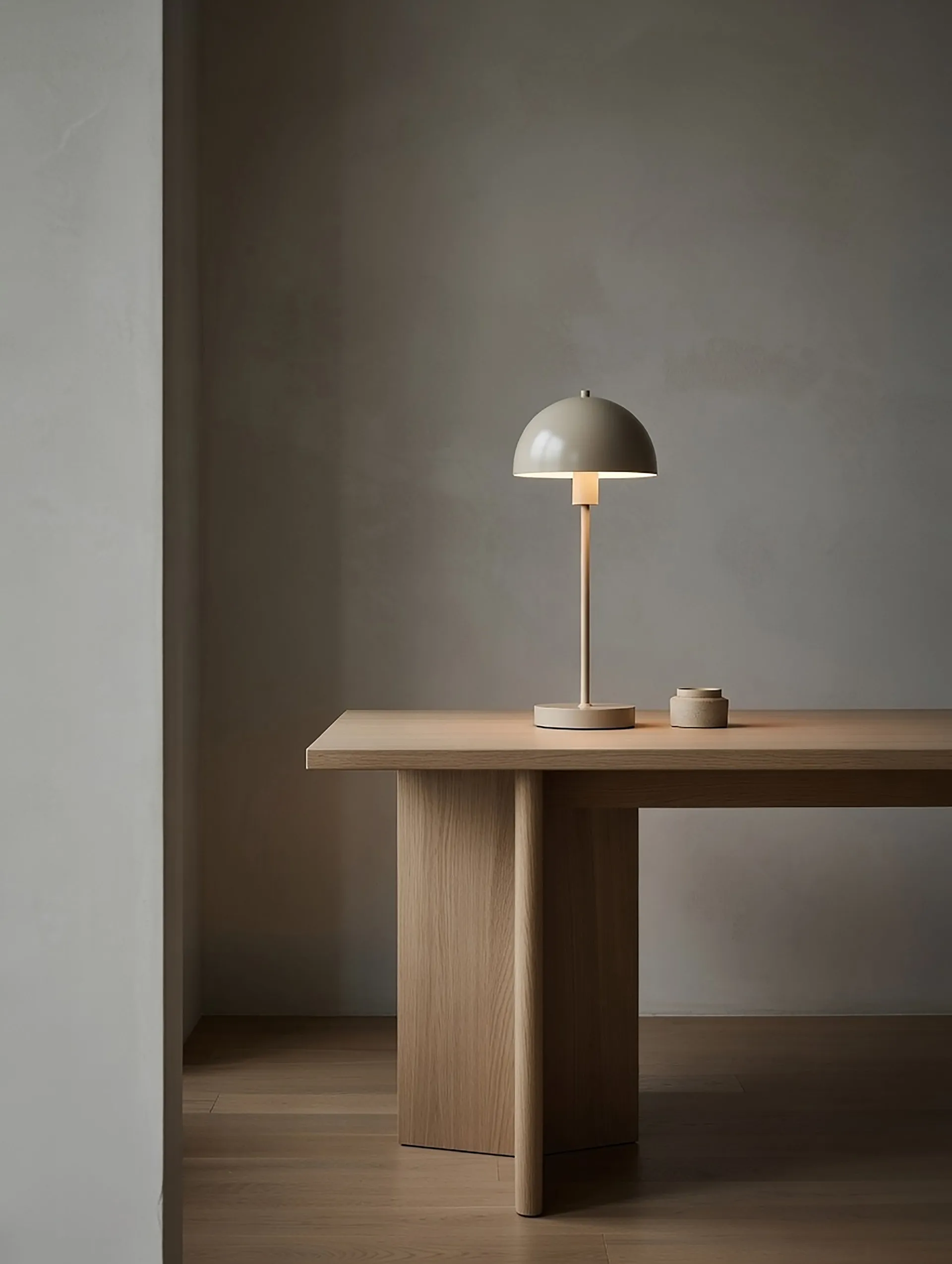 Vienda Tischleuchte, Putty grey Herstal