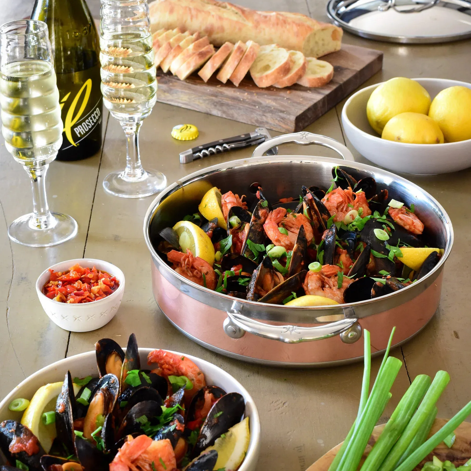 Hestan Copperbond Sauteuse mit Deckel, 3,3 L Hestan