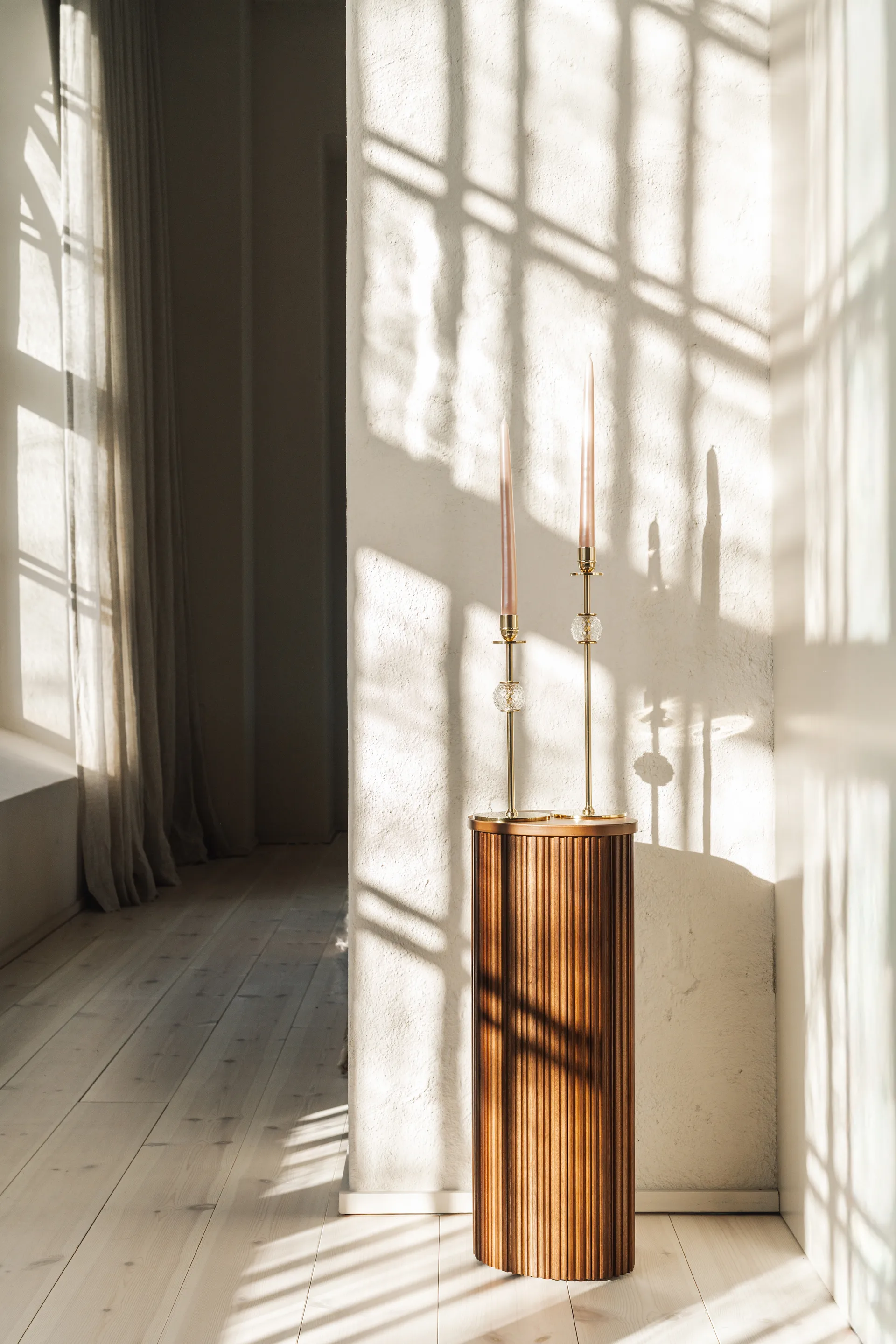 Alba Kerzenhalter 30cm, Massives Messing und Glas Hilke Collection