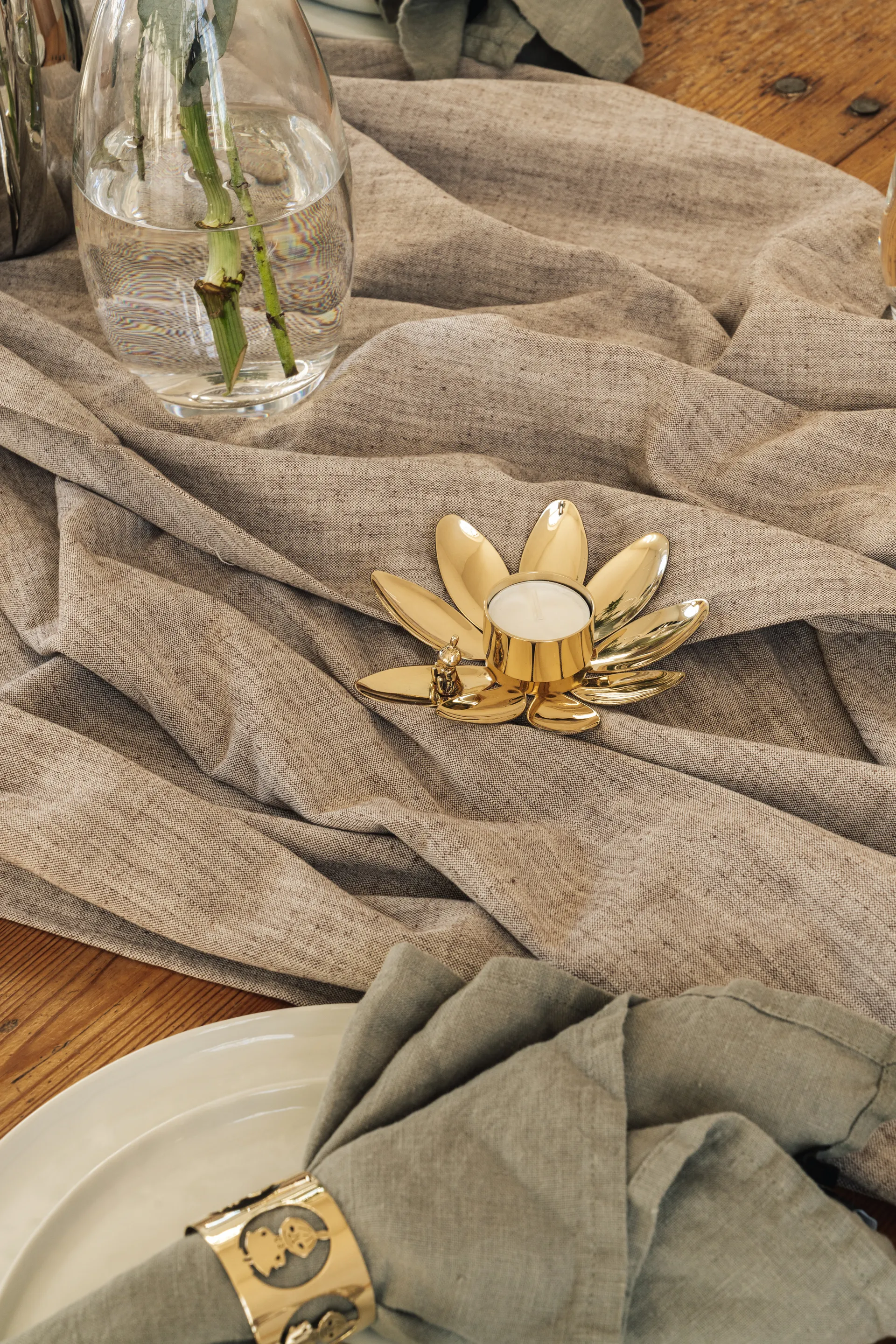 Hilke X Mumin Little My Kerzenständer, Messing Hilke Collection