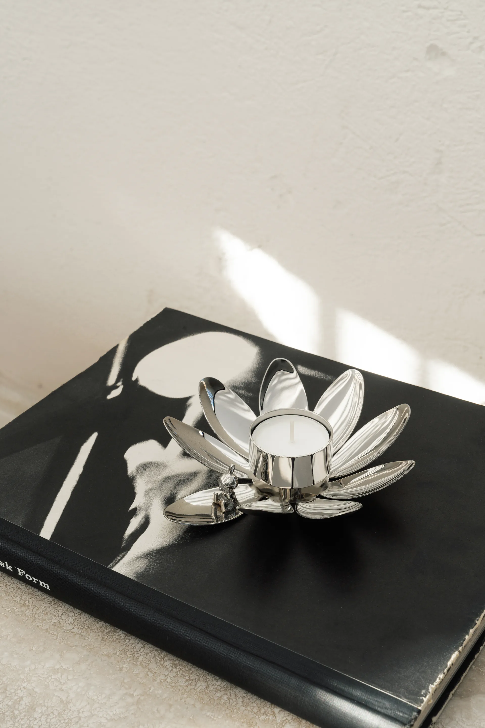 Hilke X Mumin Little My Kerzenständer, Vernickeltes Messing Hilke Collection