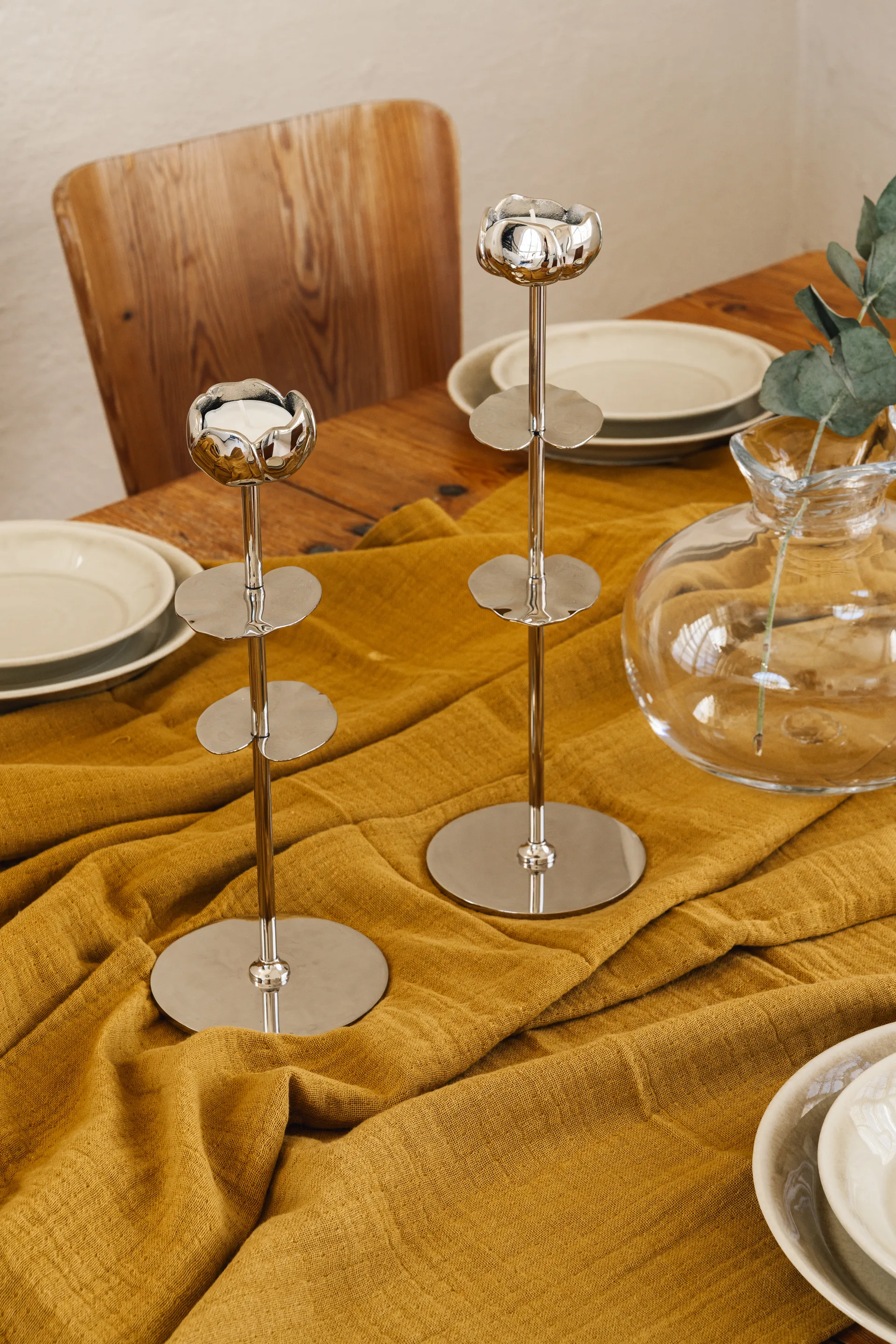 Ninfea Alta Kerzenhalter 35 cm, Vernickeltes Messing Hilke Collection