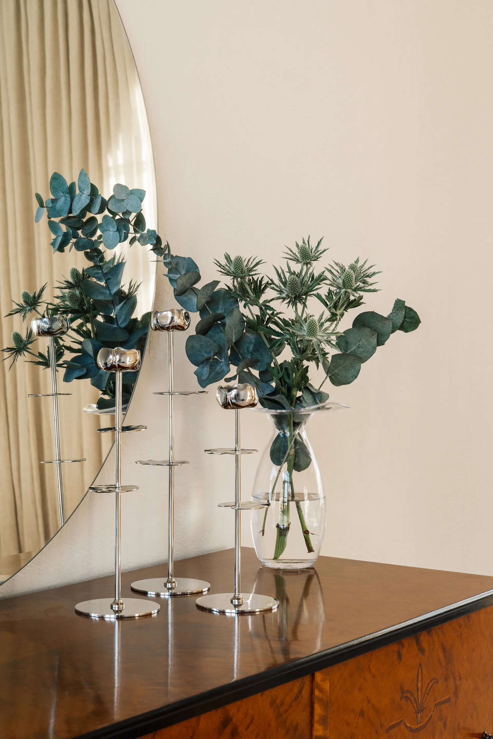 Ninfea Alta Kerzenhalter 35 cm, Vernickeltes Messing Hilke Collection