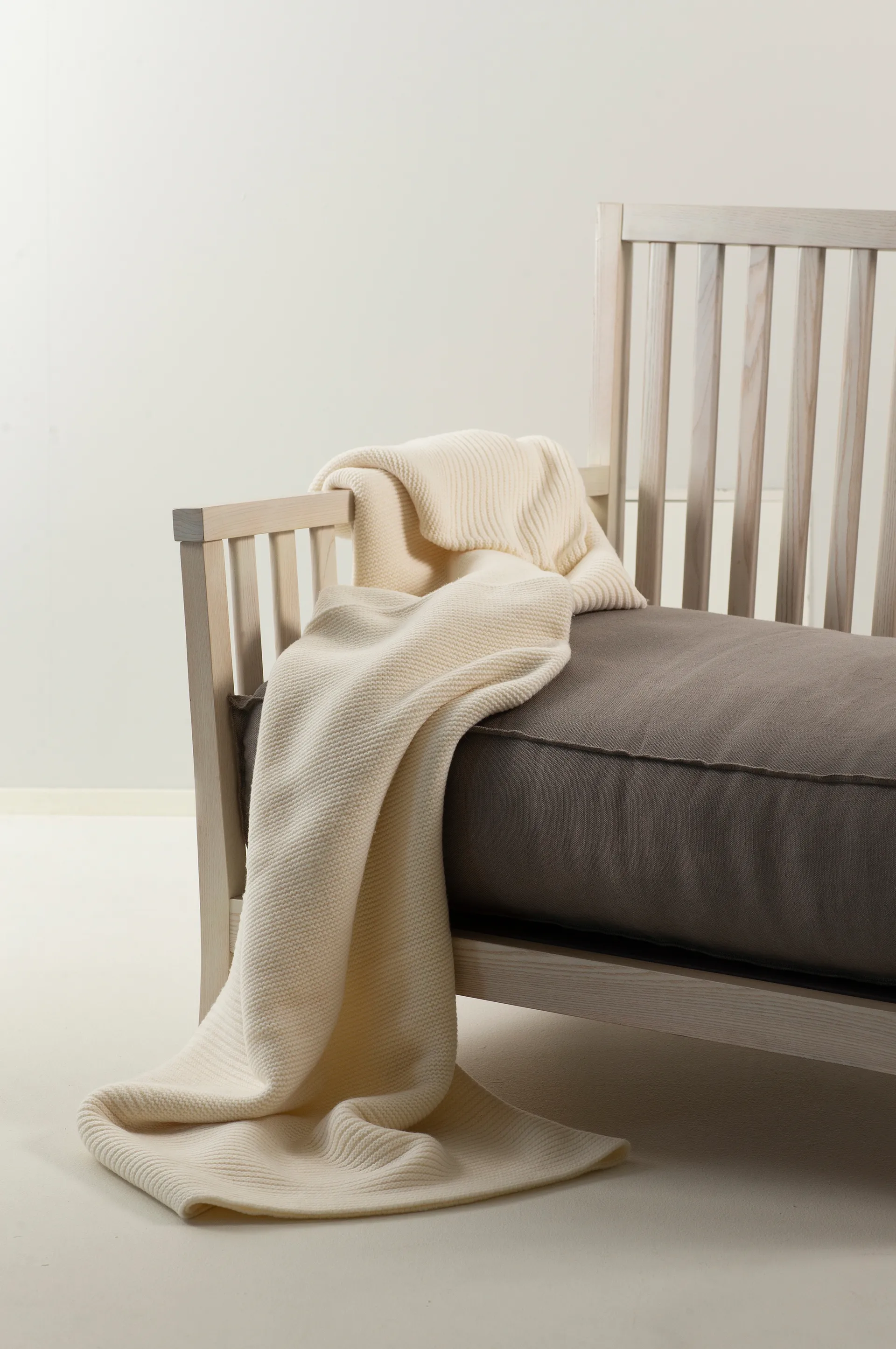 Avery Decke 130 x 170cm, Offwhite Himla