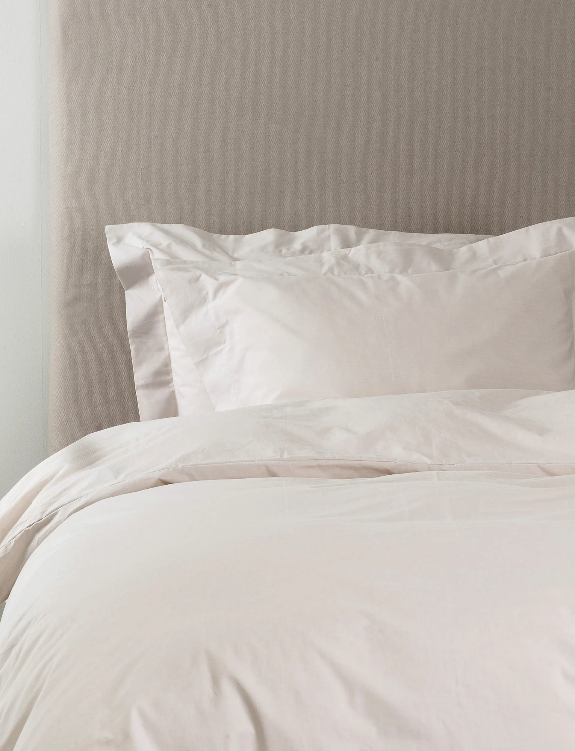 Dreamtime Kissenbezug 50x90 cm, Sand Himla