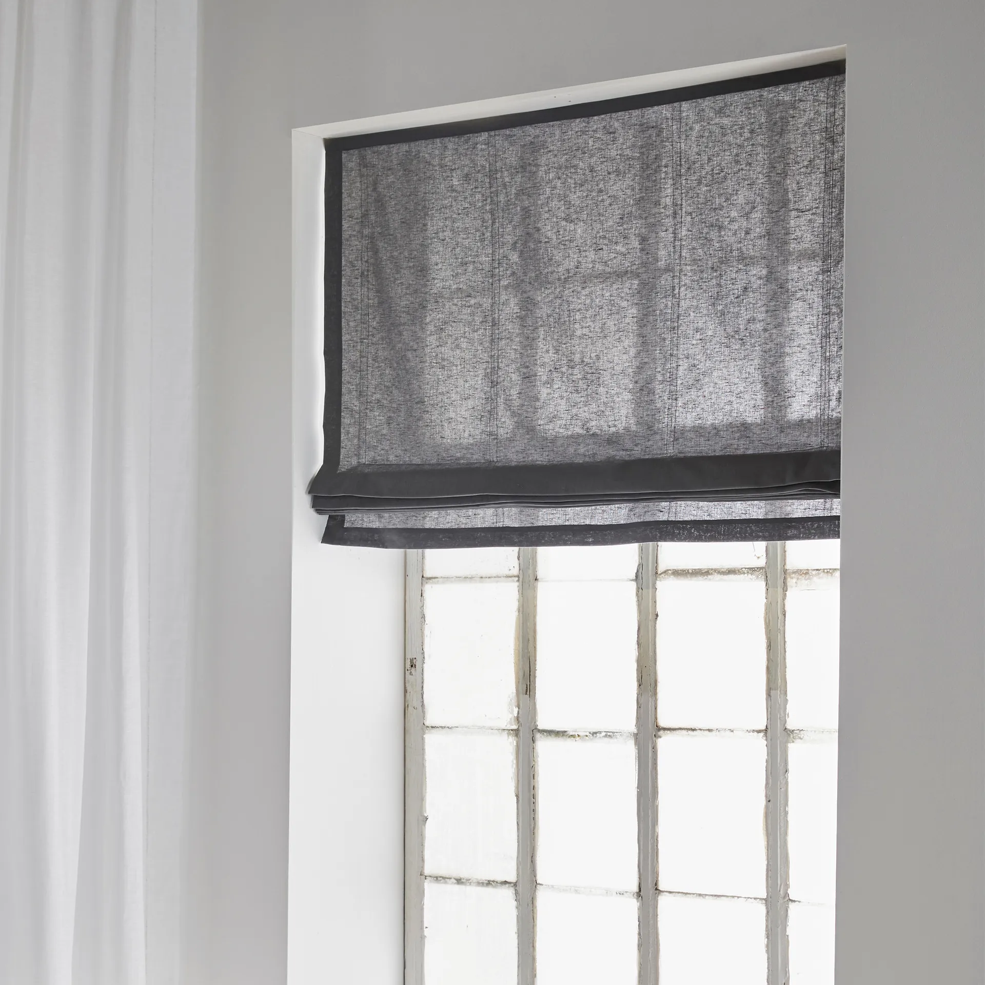 Ebba Rollgardine 100 x 180cm, Pencil (grau) Himla