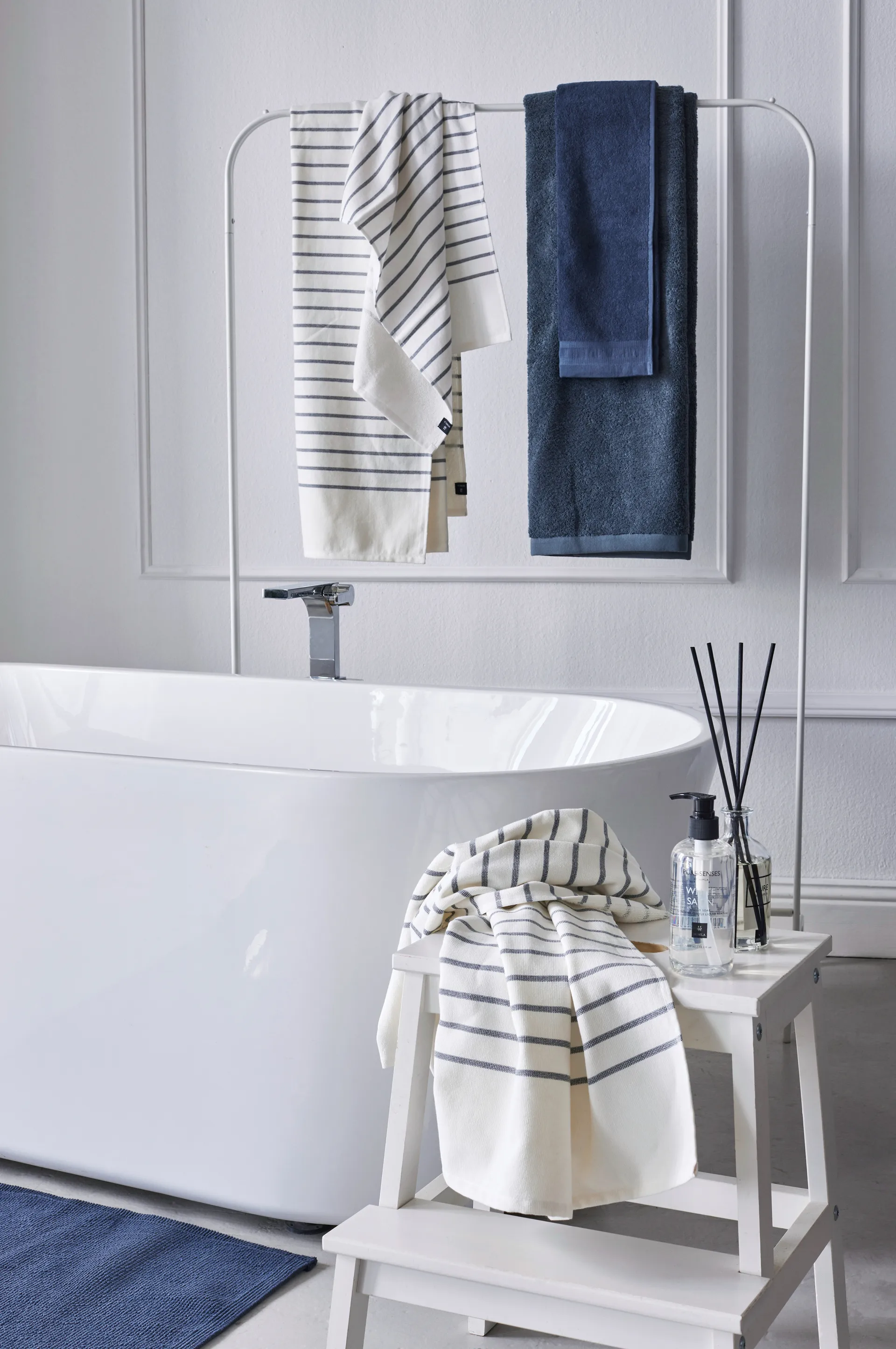 Habit Handtuch indigo, 76 x 150cm Himla