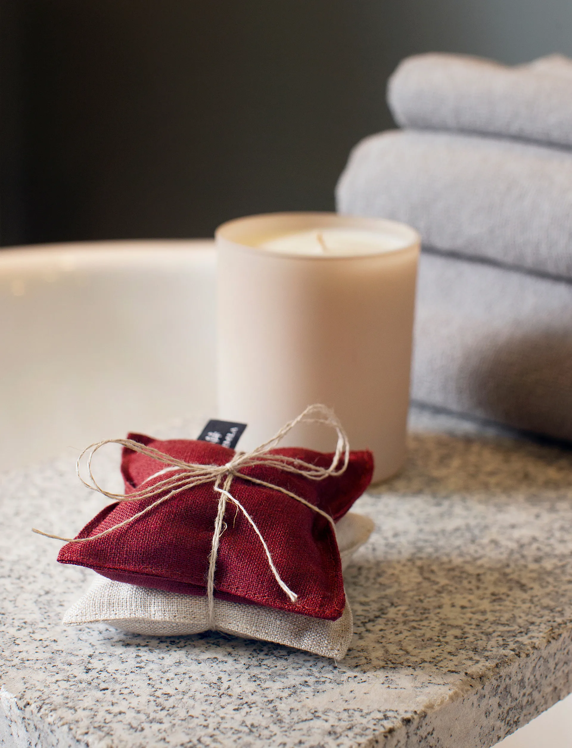 Lavendula Duftkissen 9x9 cm, Lingonberry-oatmeal Himla