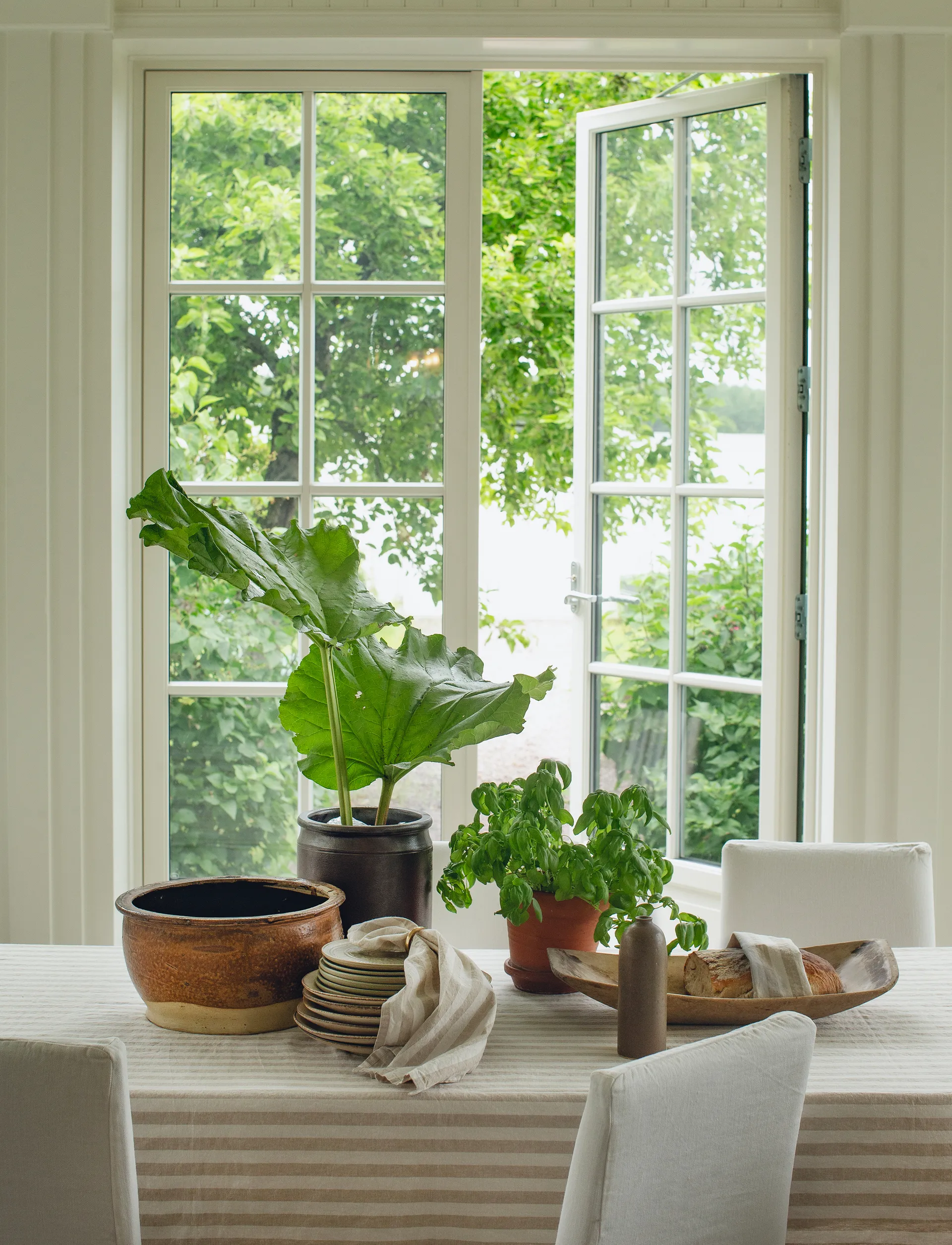 Riviera Tischdecke 145x250 cm, Sand Himla