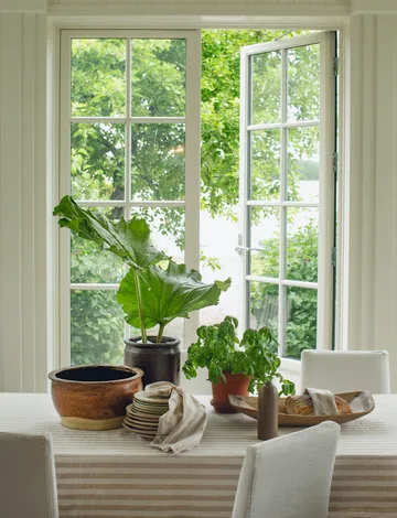 Riviera Tischdecke 145x250 cm - Sand - Himla