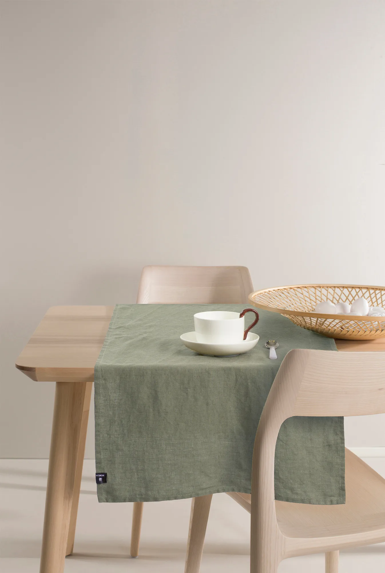 Sunshine Tischläufer, Sage Himla