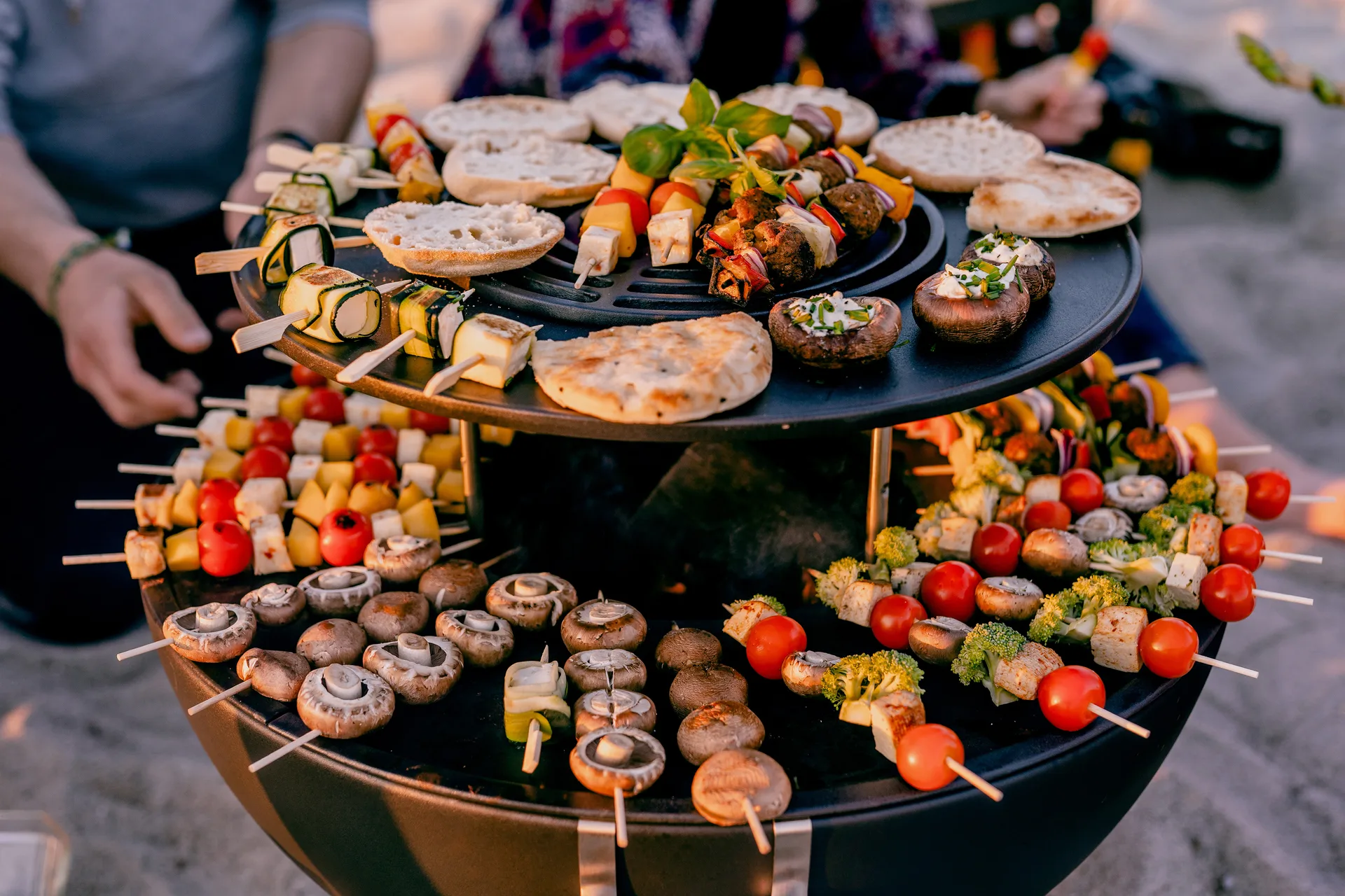 BOWL 57 Bratengitter, Schwarz Höfats