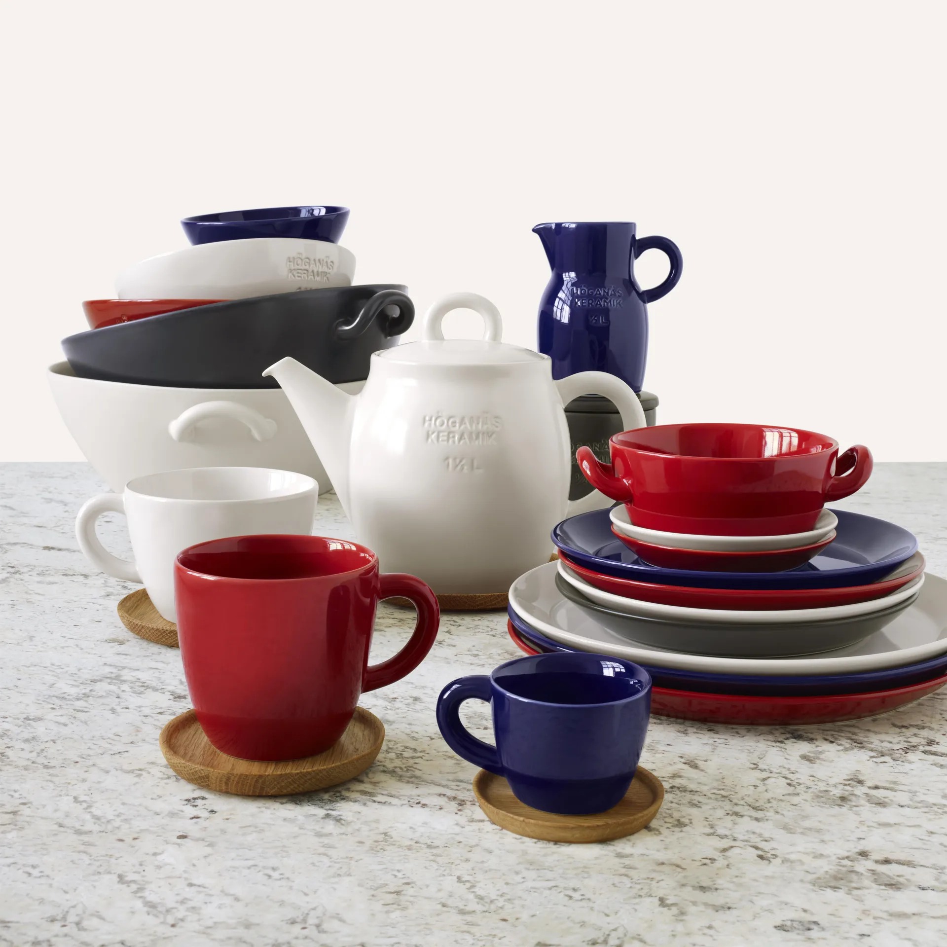 Höganäs Kaffeetasse, Apfelrot glänzend Höganäs Keramik