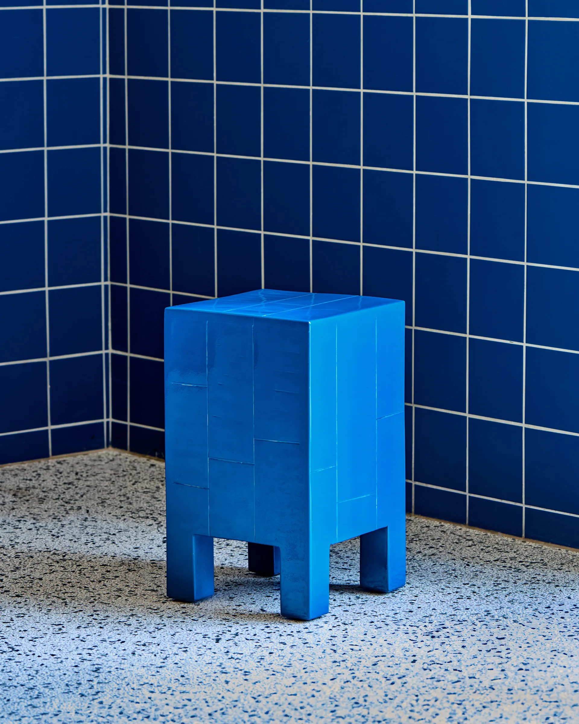 Brick Beistelltisch, Blau House Doctor