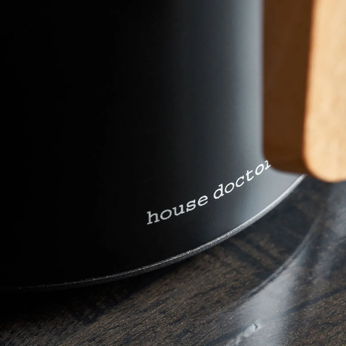 Cole Thermoskanne 1 L, Schwarz House Doctor