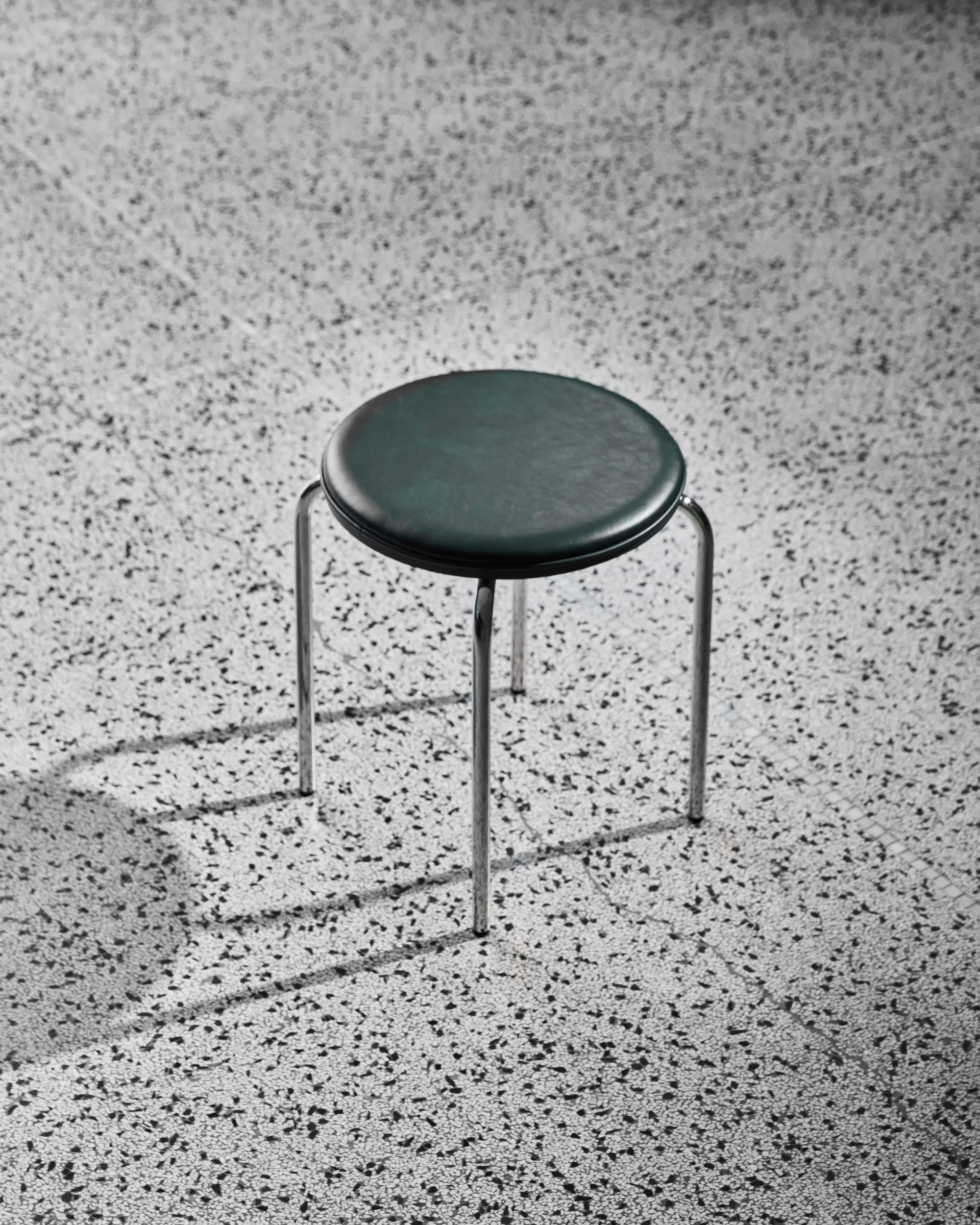 Comma Hocker, Dunkelgrün House Doctor