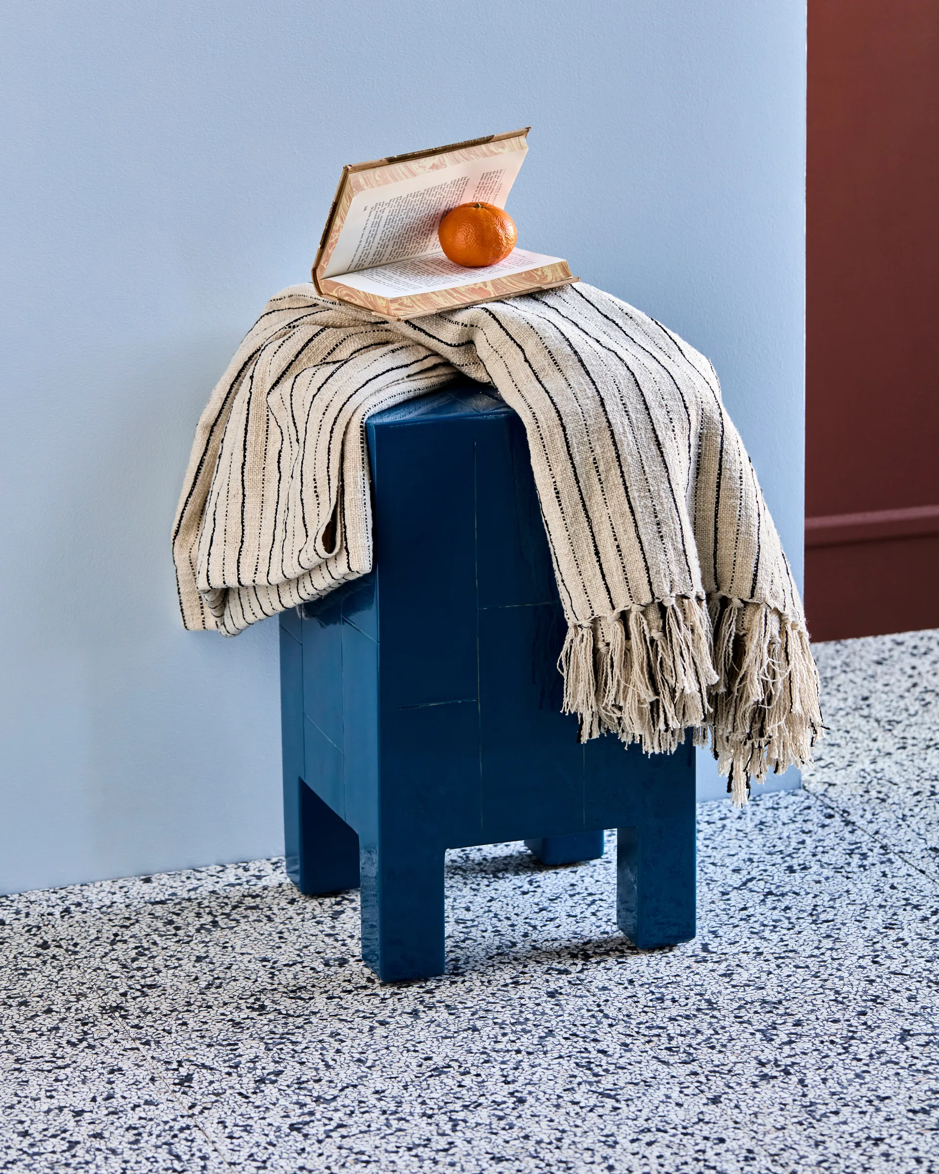 Lines Überwurf 130x180 cm, Schwarz-off-white House Doctor