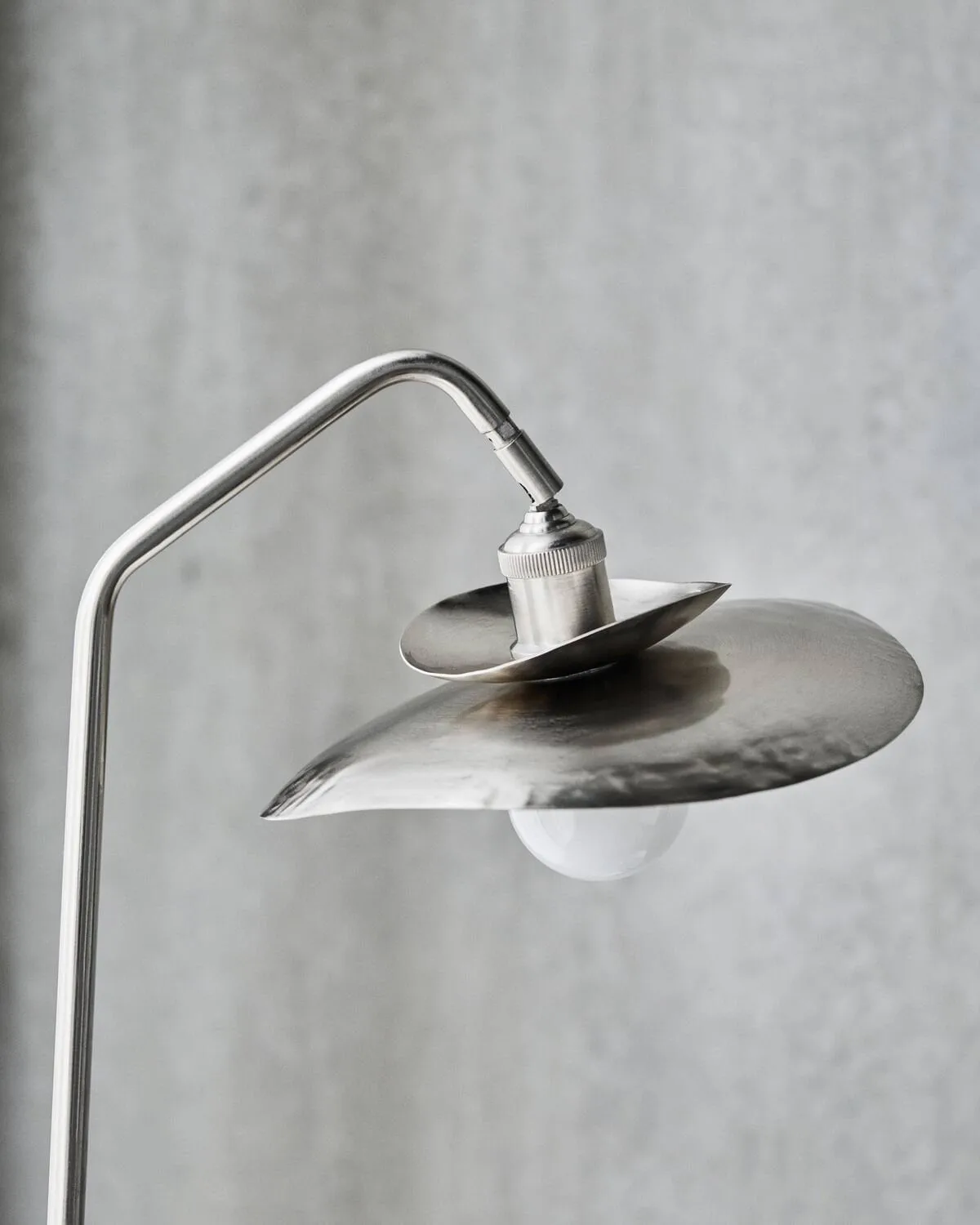 Stand Stehleuchte, Gebürstetes Silber, 129,5 cm House Doctor