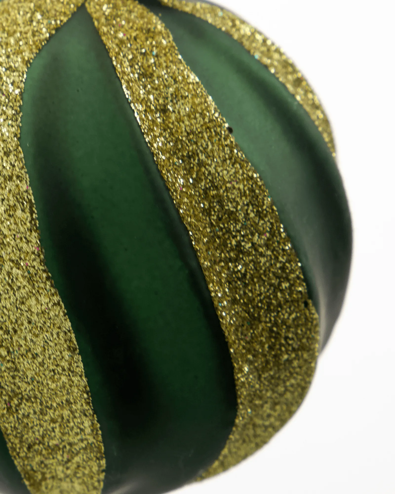 Swirl Christbaumkugel 4er Pack, Grün-Gold House Doctor