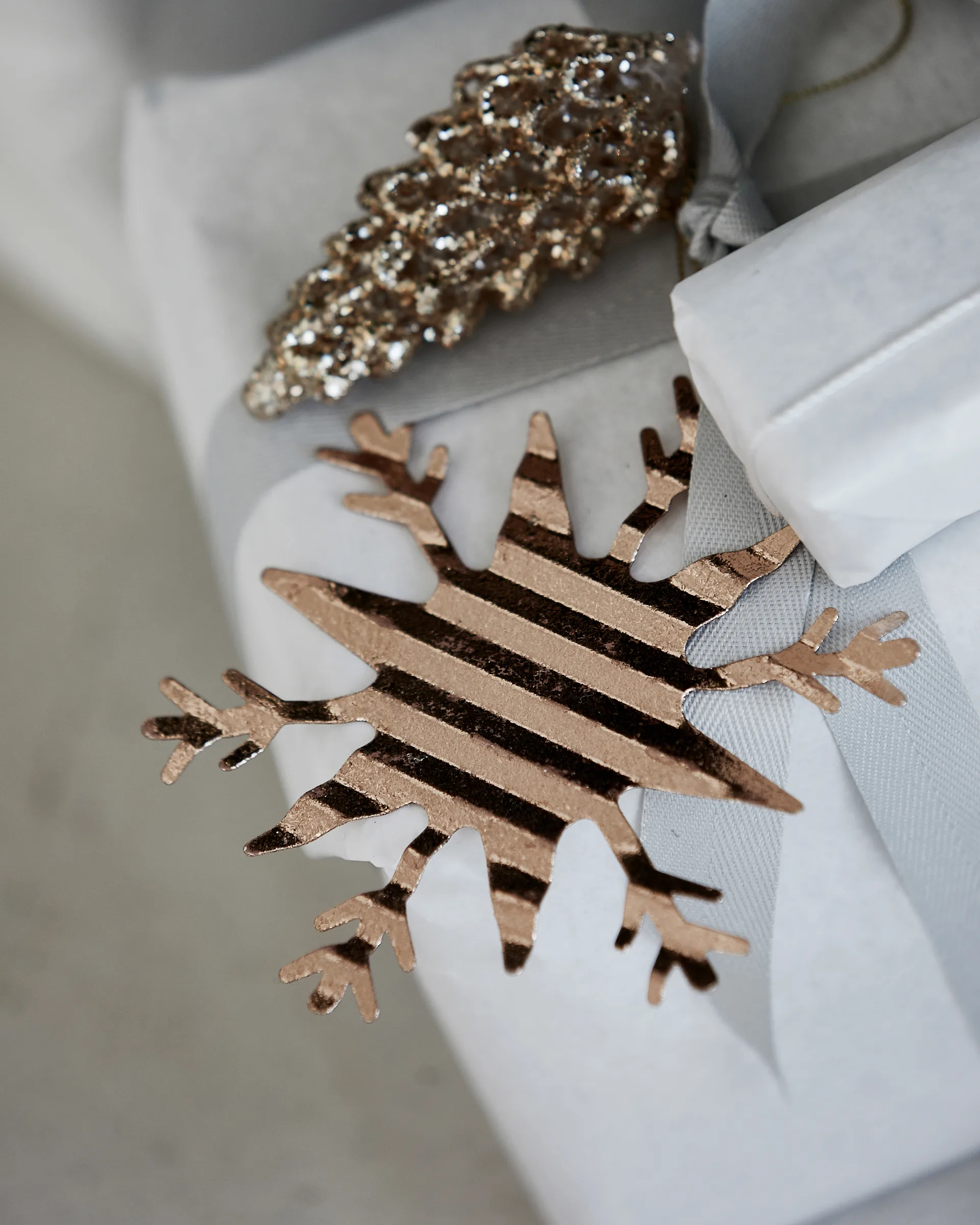 Tin plate Weihnachtsanhänger, Ice crystal House Doctor