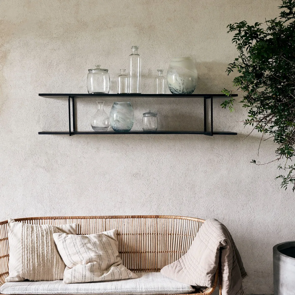 Woods Wandregal 130cm, Schwarz House Doctor