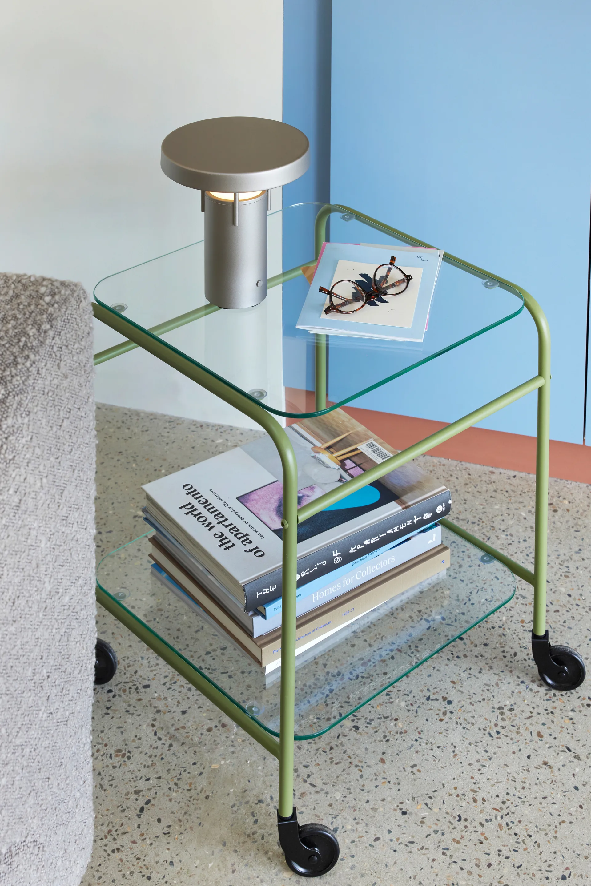 BringMe mini tragbare Tischlampe, Metallic sand Hübsch Interior