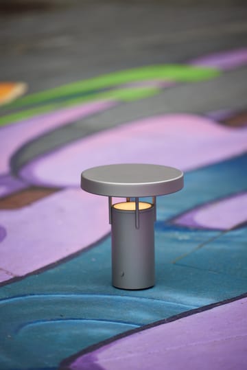 BringMe mini tragbare Tischlampe - Metallic sand - Hübsch Interior