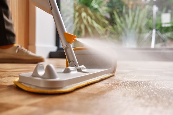 Cleantech 2-in-1 Bodenwischer mit Schrubber, Light Stone Joseph Joseph