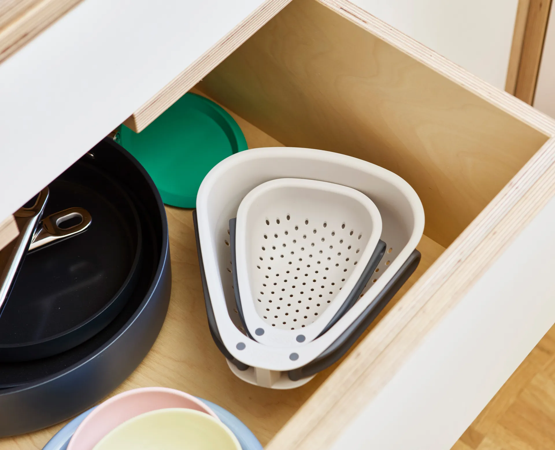 Droplet klappbares Sieb stone, Mini Joseph Joseph