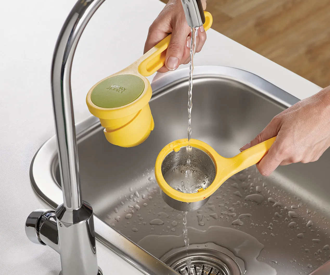 Helix Zitruspresse 24,5 cm, Gelb Joseph Joseph