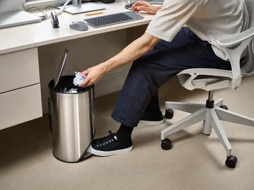 Joseph Joseph Arc Pedaleimer 10 L - Stainless steel - Joseph Joseph