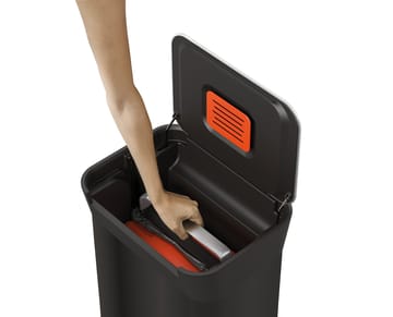 Joseph Joseph Titan Müllpresse Pedaleimer 30 L - Carbon black - Joseph Joseph