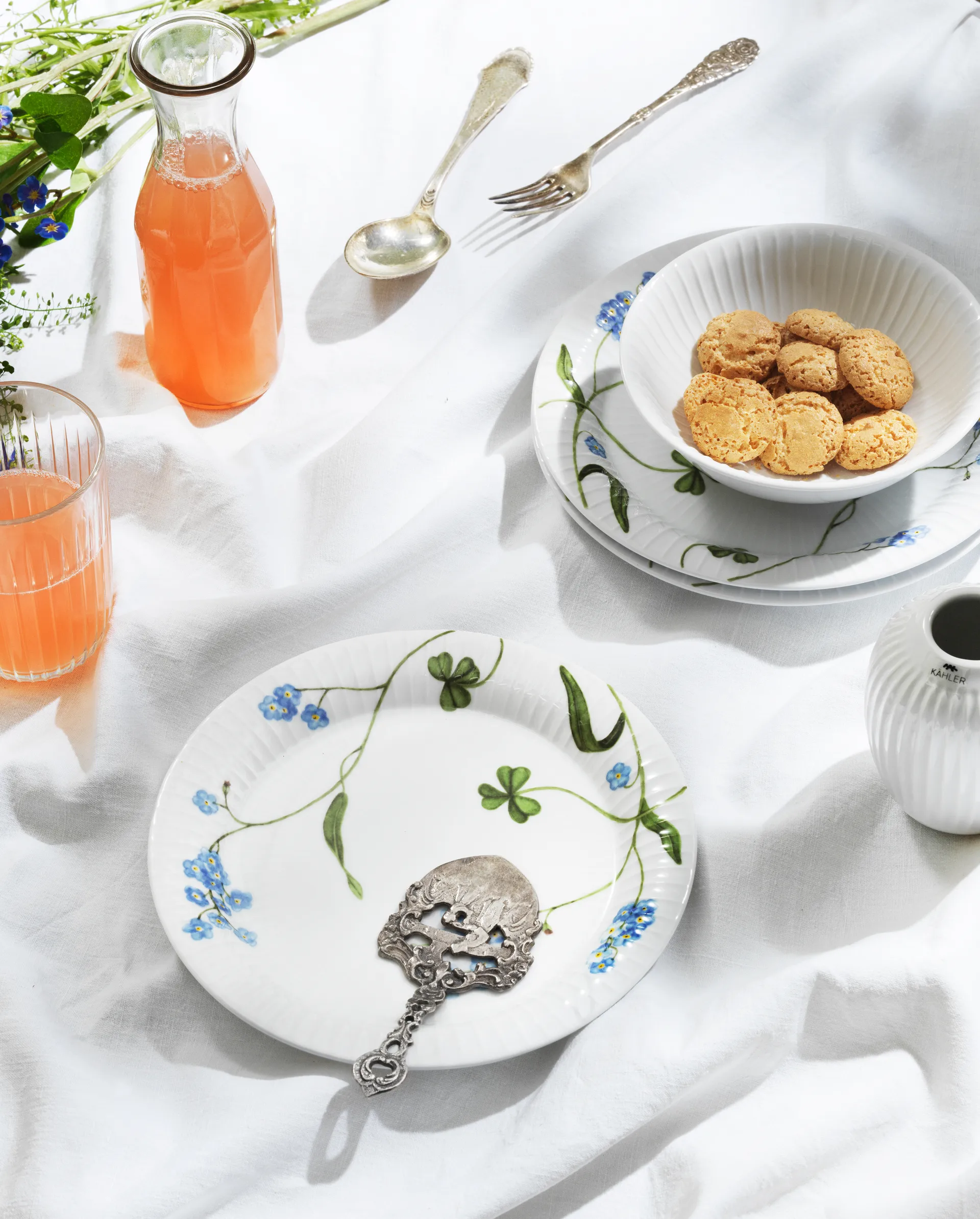 Hammershøi Summer Teller Ø22 cm, Forget me not Kähler