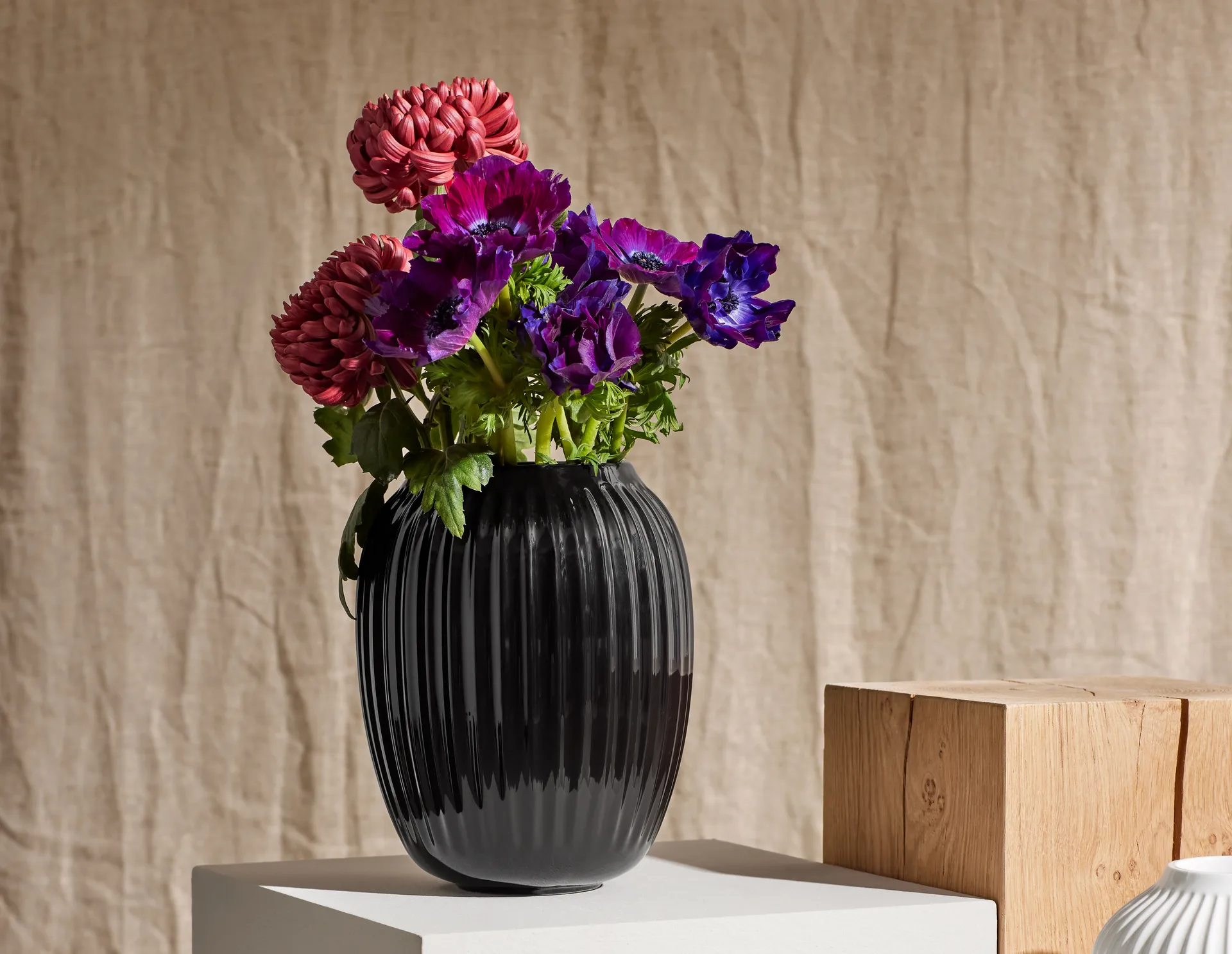 Hammershøi Vase, Schwarz, mittel 21 cm Kähler