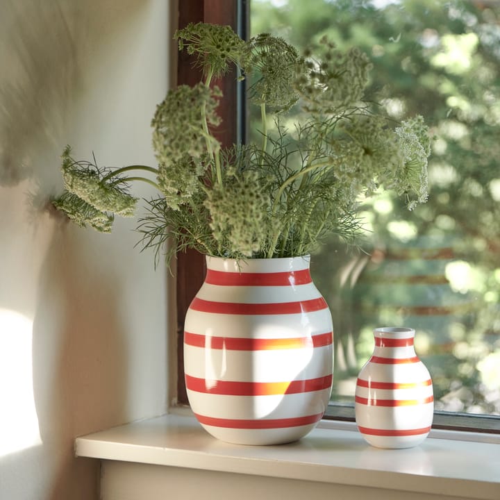 Omaggio Vase medium 20cm - Scarlet - Kähler