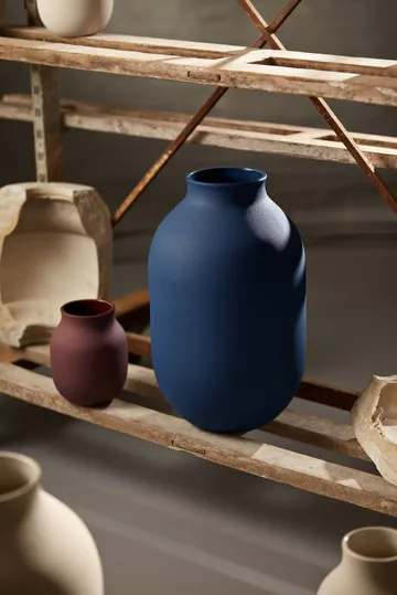 Studio Omaggio Vase - Blau, 50 cm - Kähler