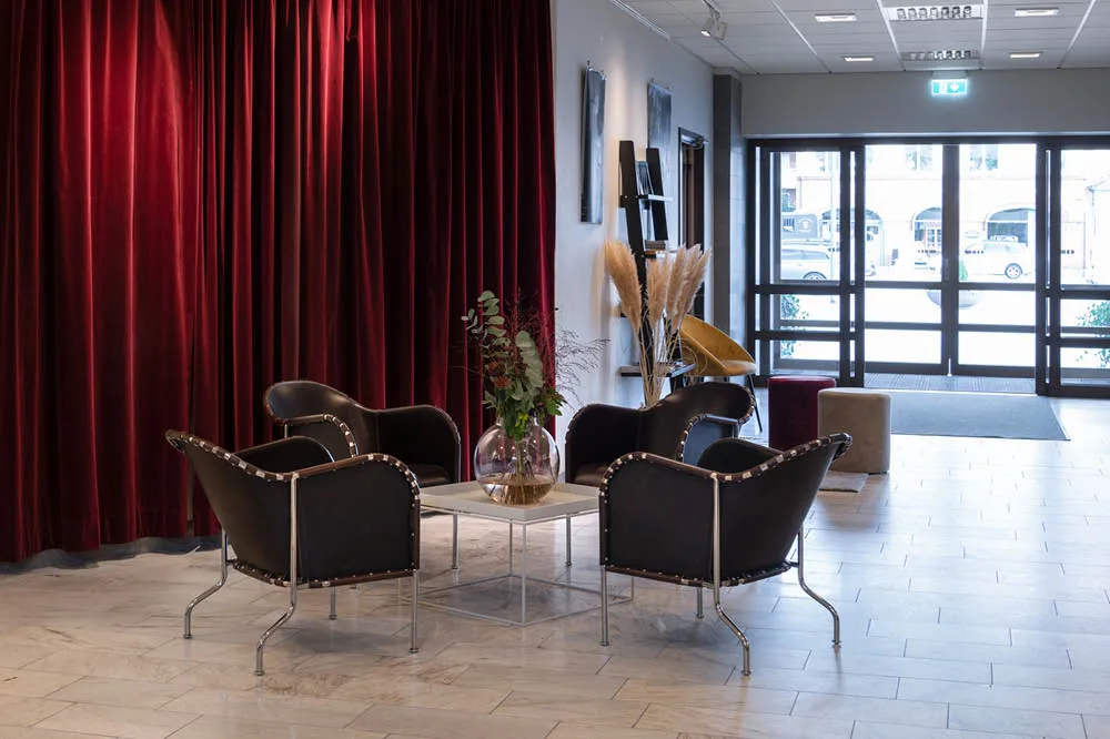 Bruno Sessel, Kernleder 9208 Zigarrenbraun-Chrom Källemo