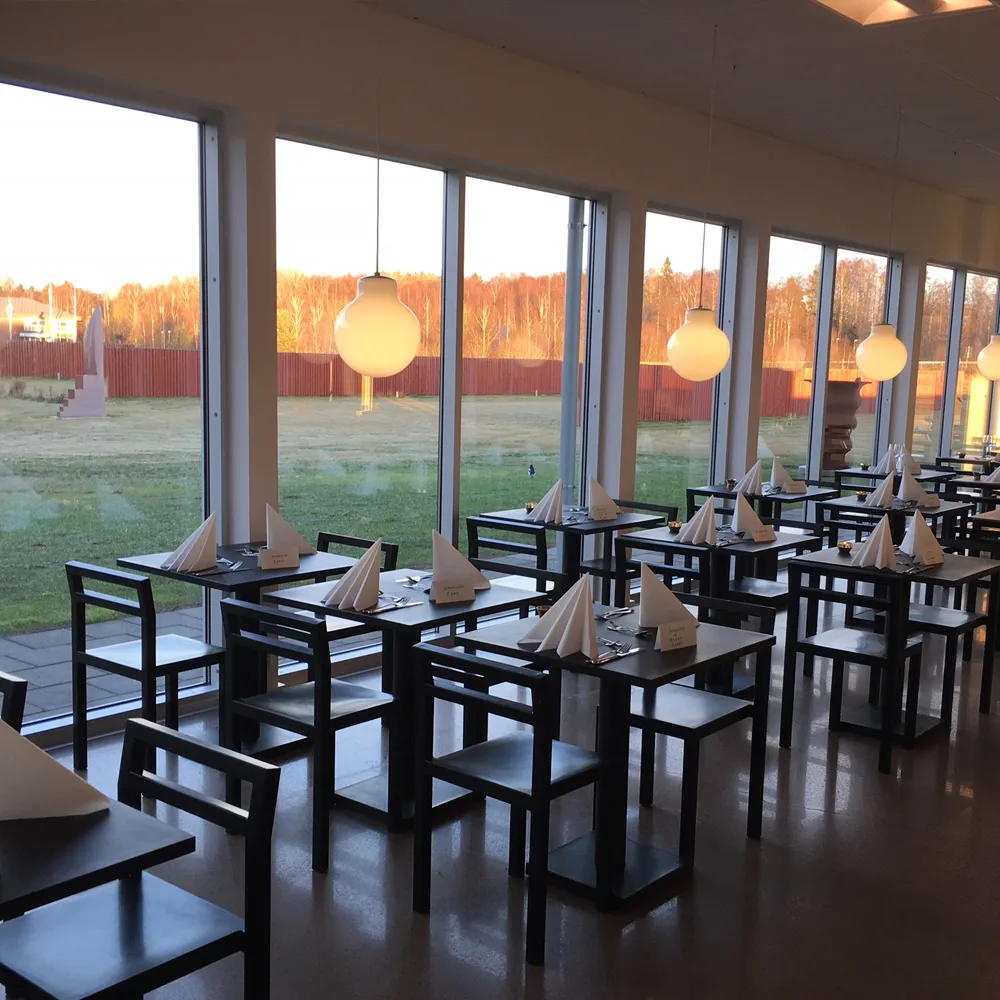 Non Stuhl, Schwarz, pur-Gummi Källemo