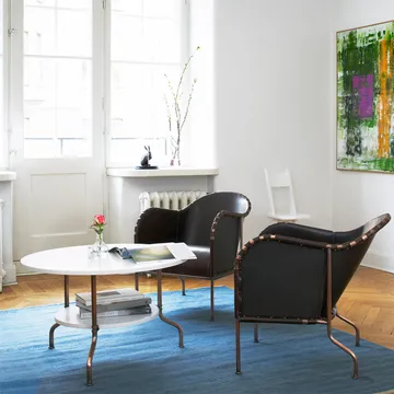 Sven Couchtisch - Schwarz lasierte Esche-kupferbehandeltes Stativ, Ø80 cm - Källemo
