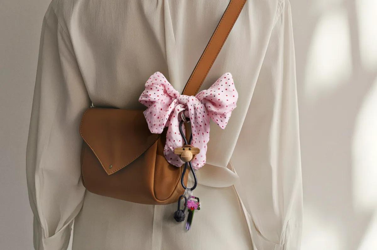 Kaj Bojesen Affe Schlüsselanhänger, Teak-Limbaholz, schwarzes Leder Kay Bojesen Denmark