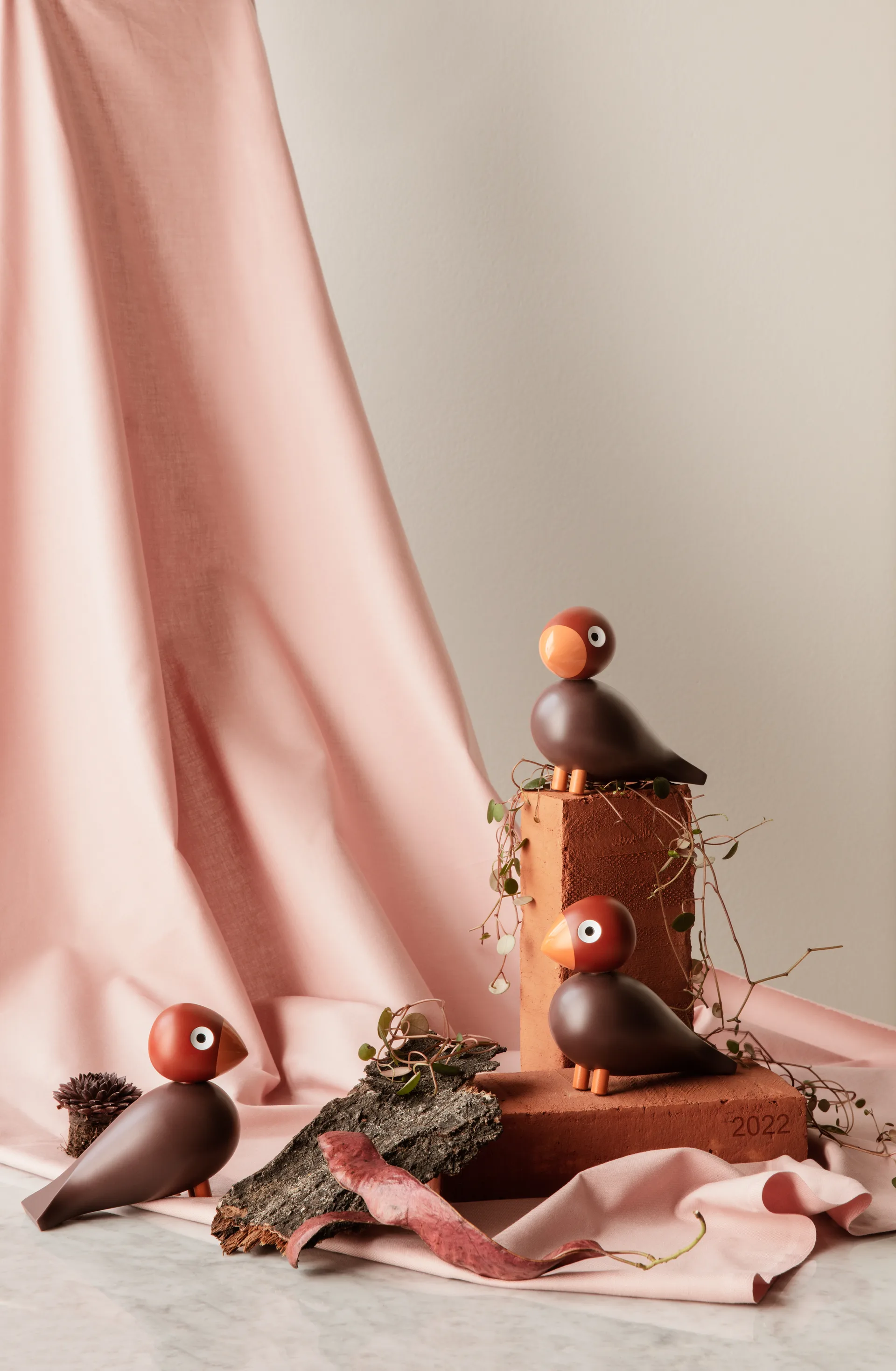 Kay Bojesen Year Bird 2022 Singvogel Poppy, Weinrot Kay Bojesen Denmark