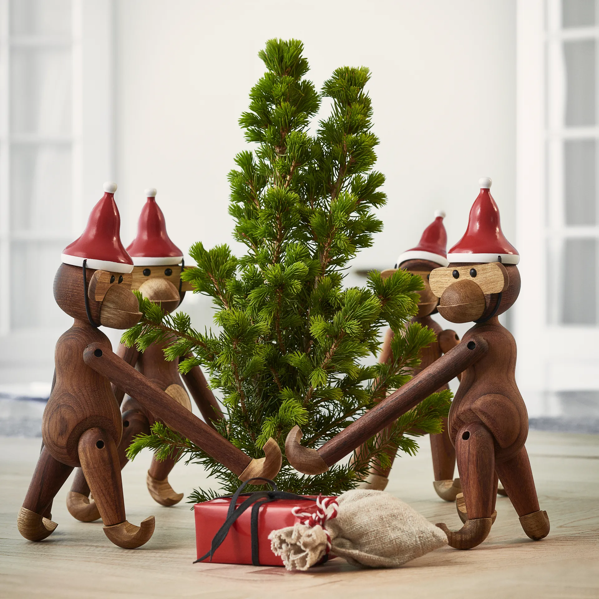Kleiner Affe mit Weihnachtsmannmütze Kay Bojesen Denmark