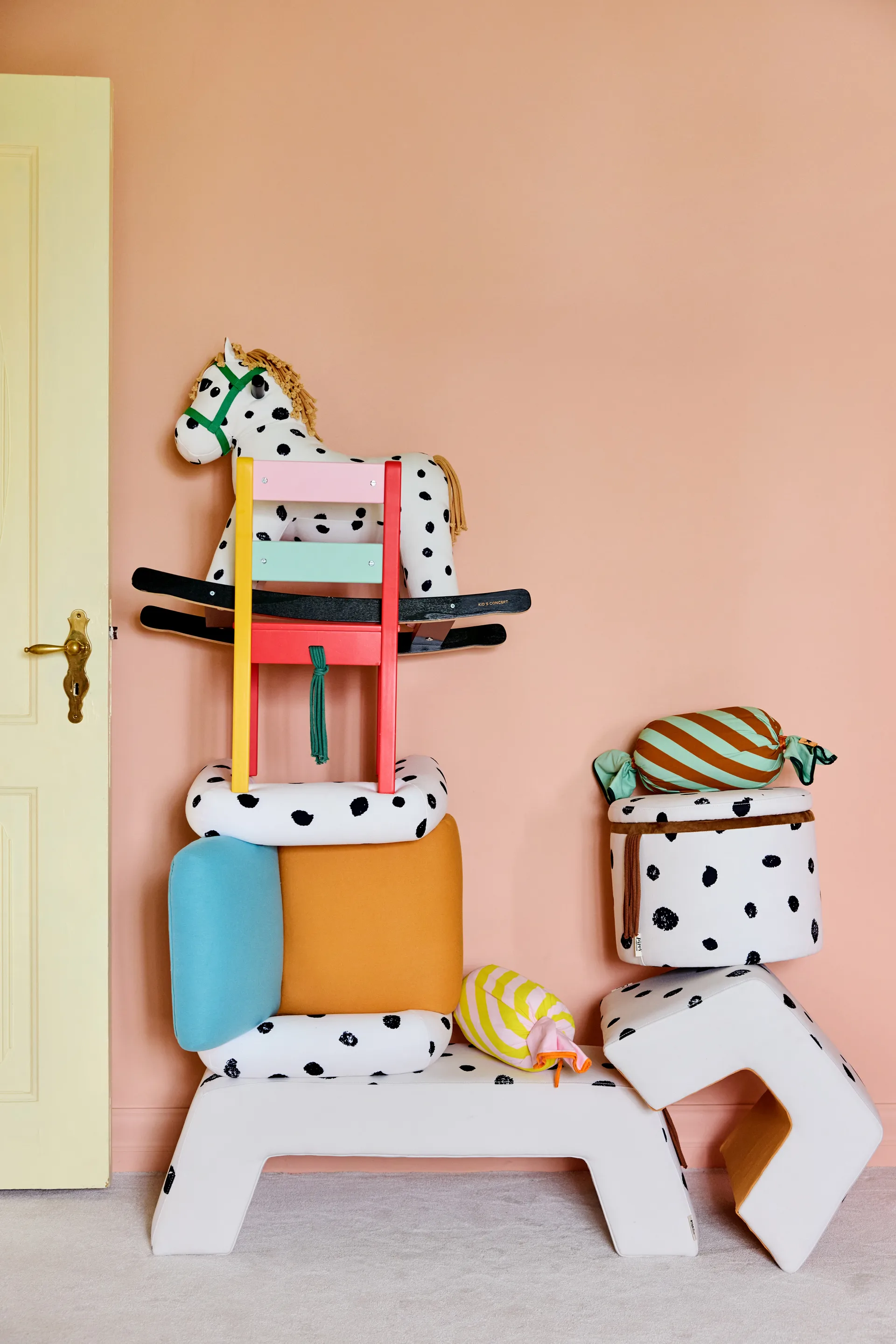Pippi Hocker, Weiß-orange Kid's Concept