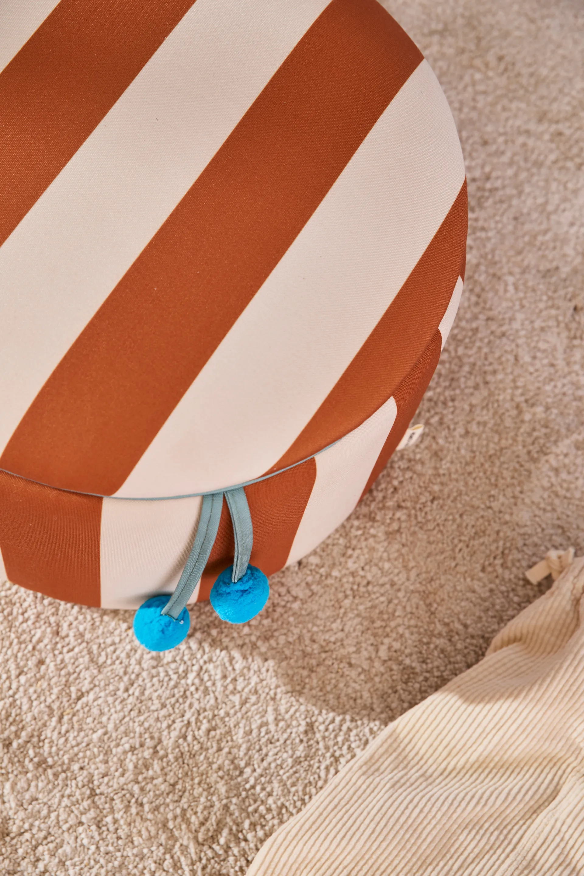 Pouf Zylinder mit Aufbewahrung, Braun, Ø40x30,5 cm Kid's Concept