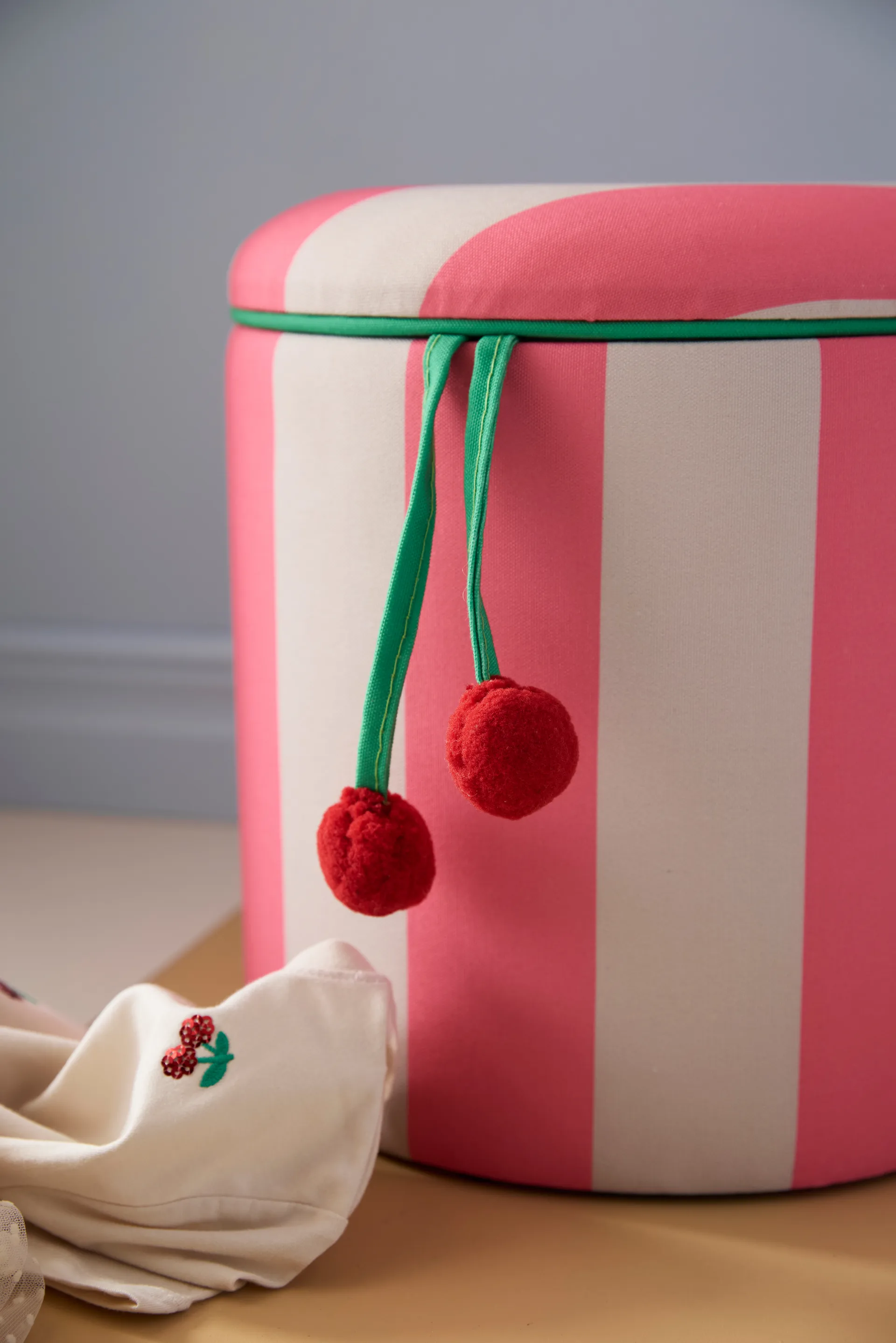 Pouf Zylinder mit Aufbewahrung, Rosa, Ø40 x 30,5 cm Kid's Concept