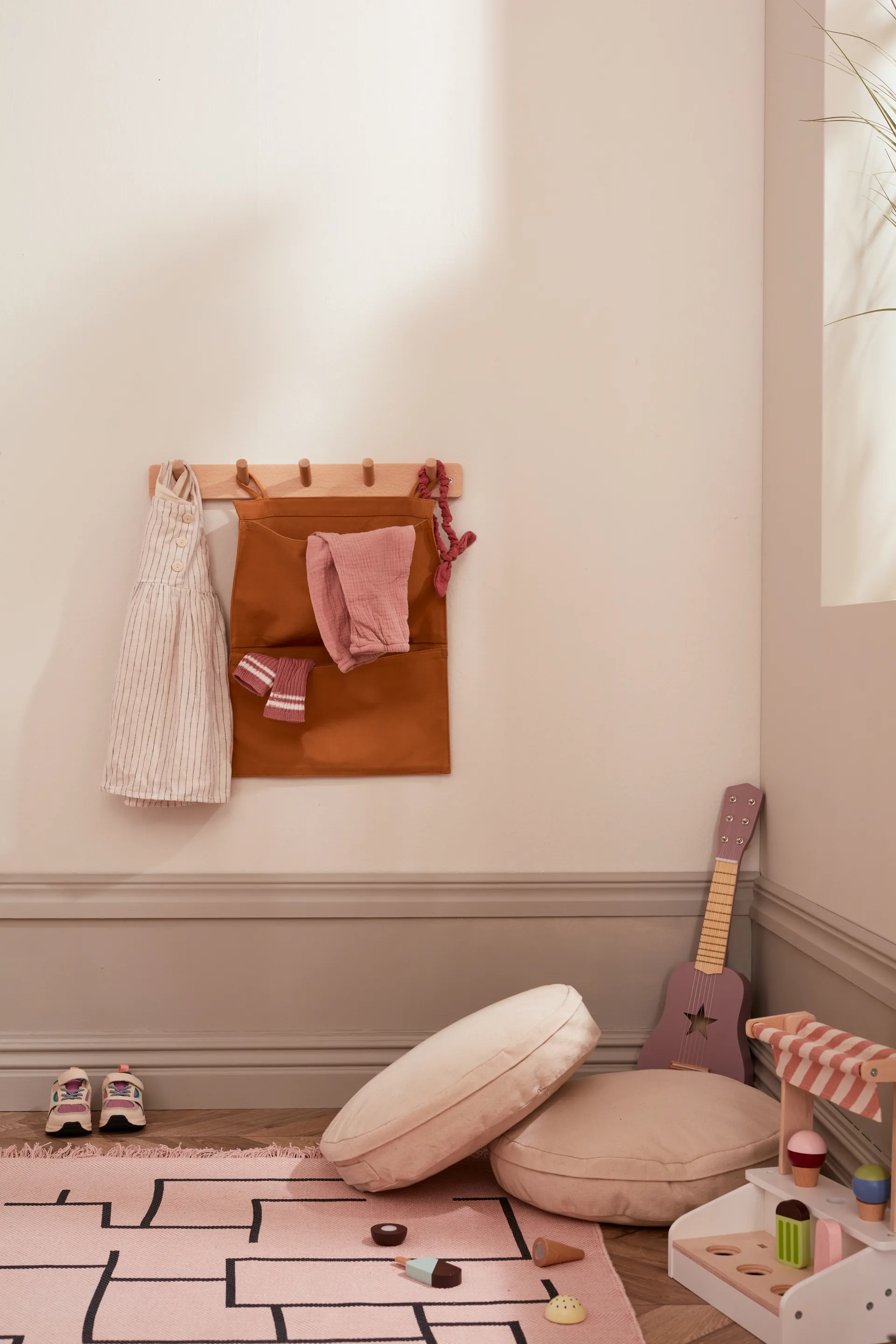 Saga Hakenbrett, Buche Kid's Concept