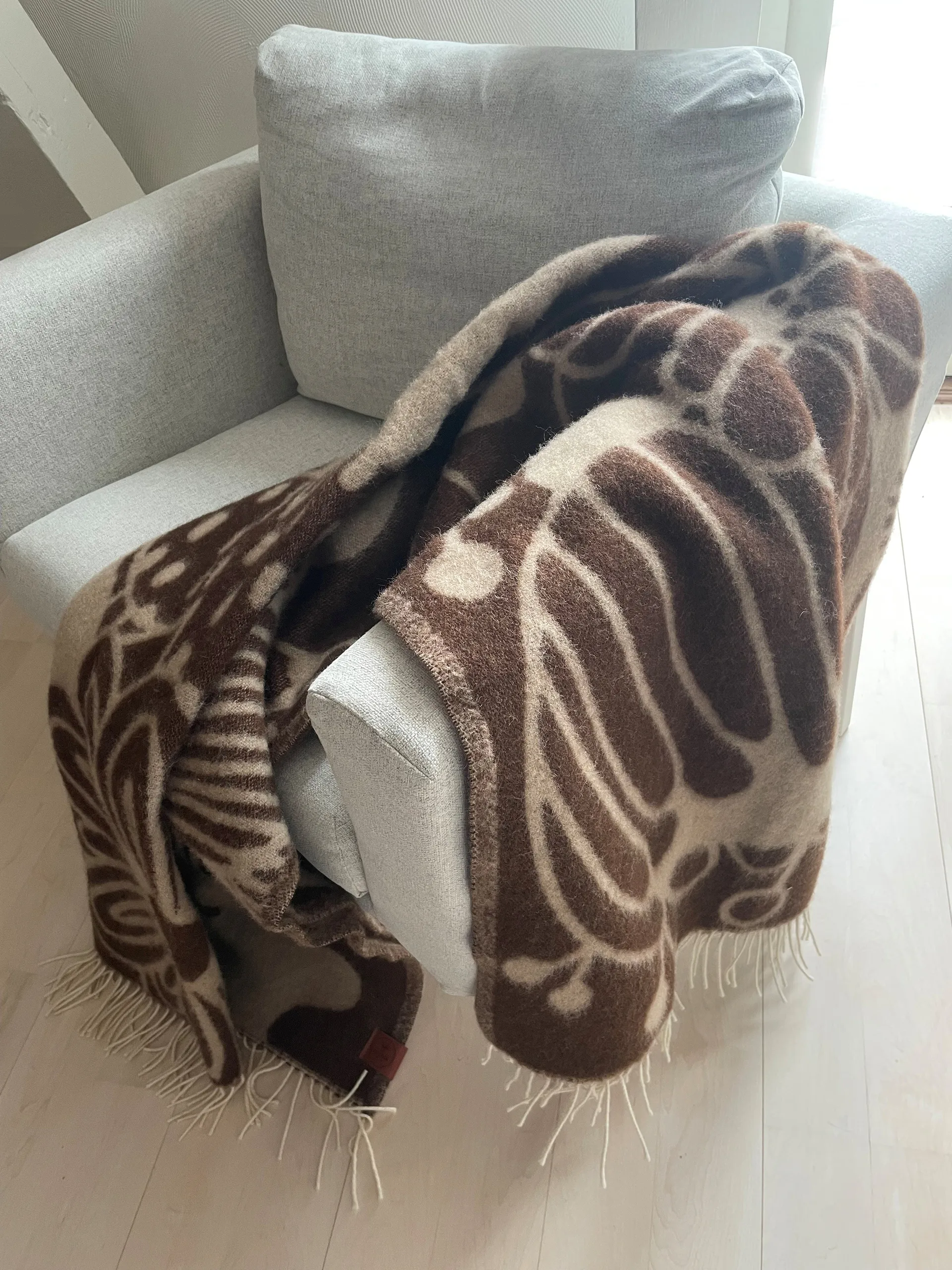 Blomranka Wolldecke, Brown-beige, 130x200 cm Klippan Yllefabrik