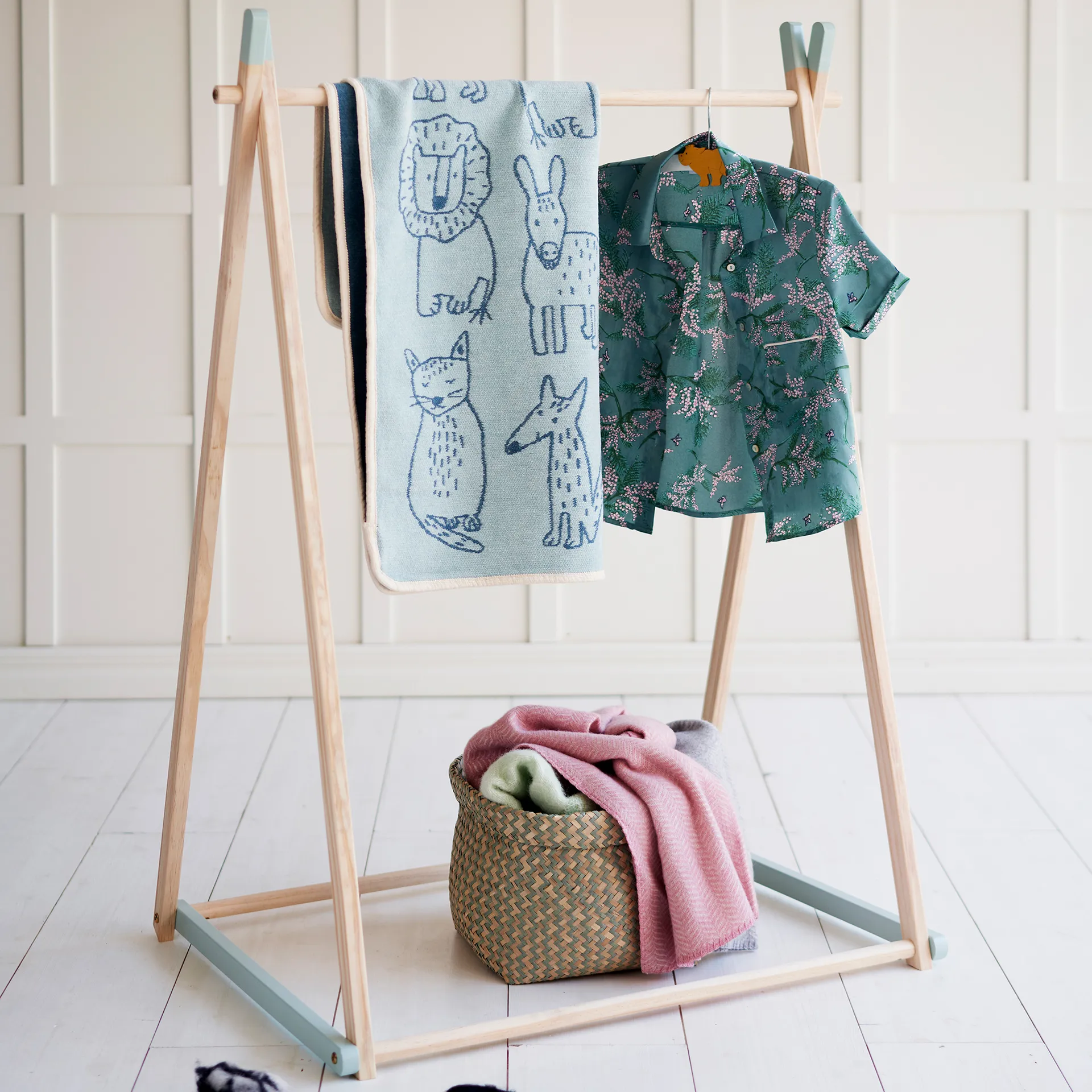 Buddies Kinderdecke 70 x 90cm, Blau Klippan Yllefabrik