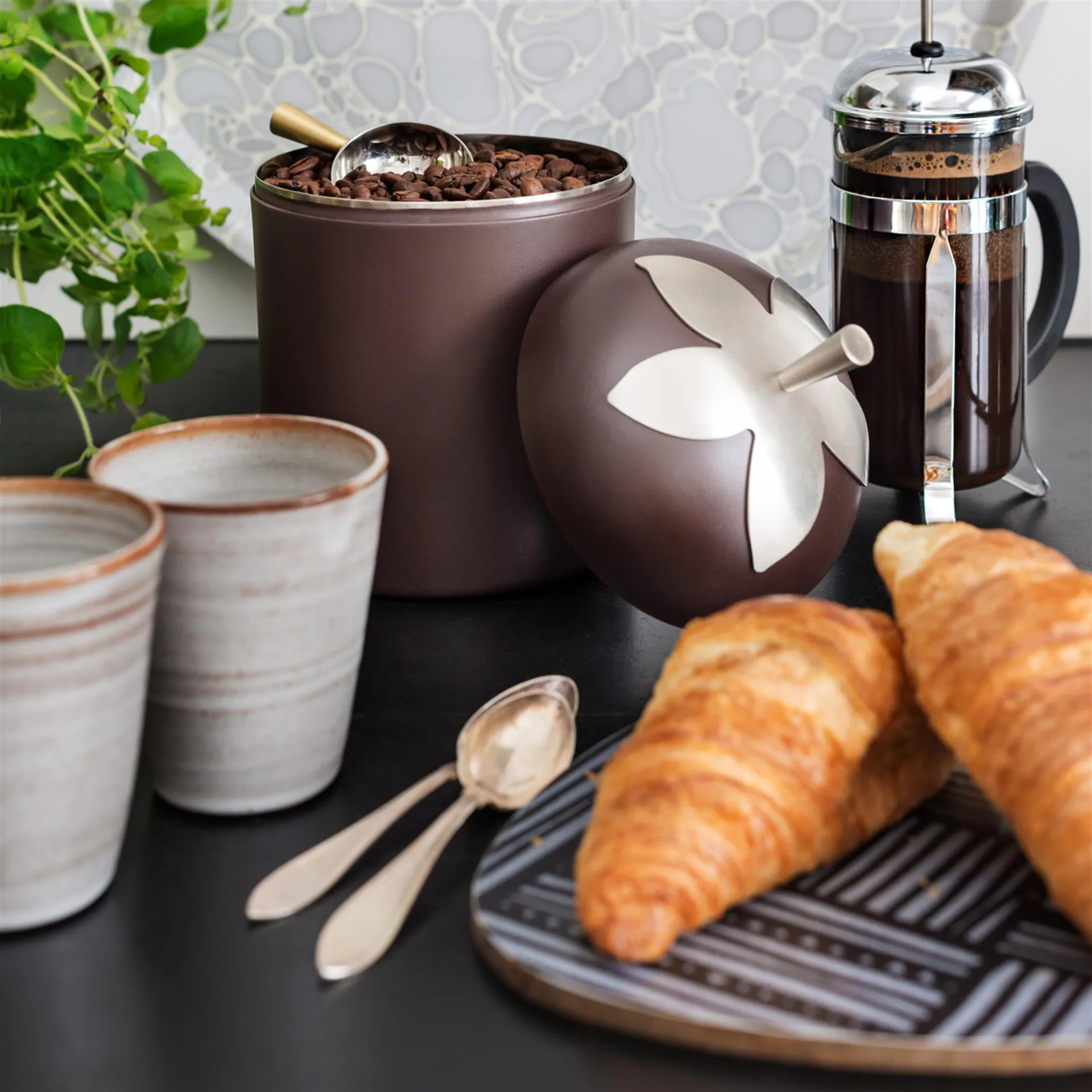 Blad Dose, groß, Braun KLONG