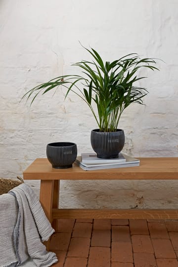 Knabstrup Blumentopf gerippt Ø14,5cm - Schwarz - Knabstrup Keramik